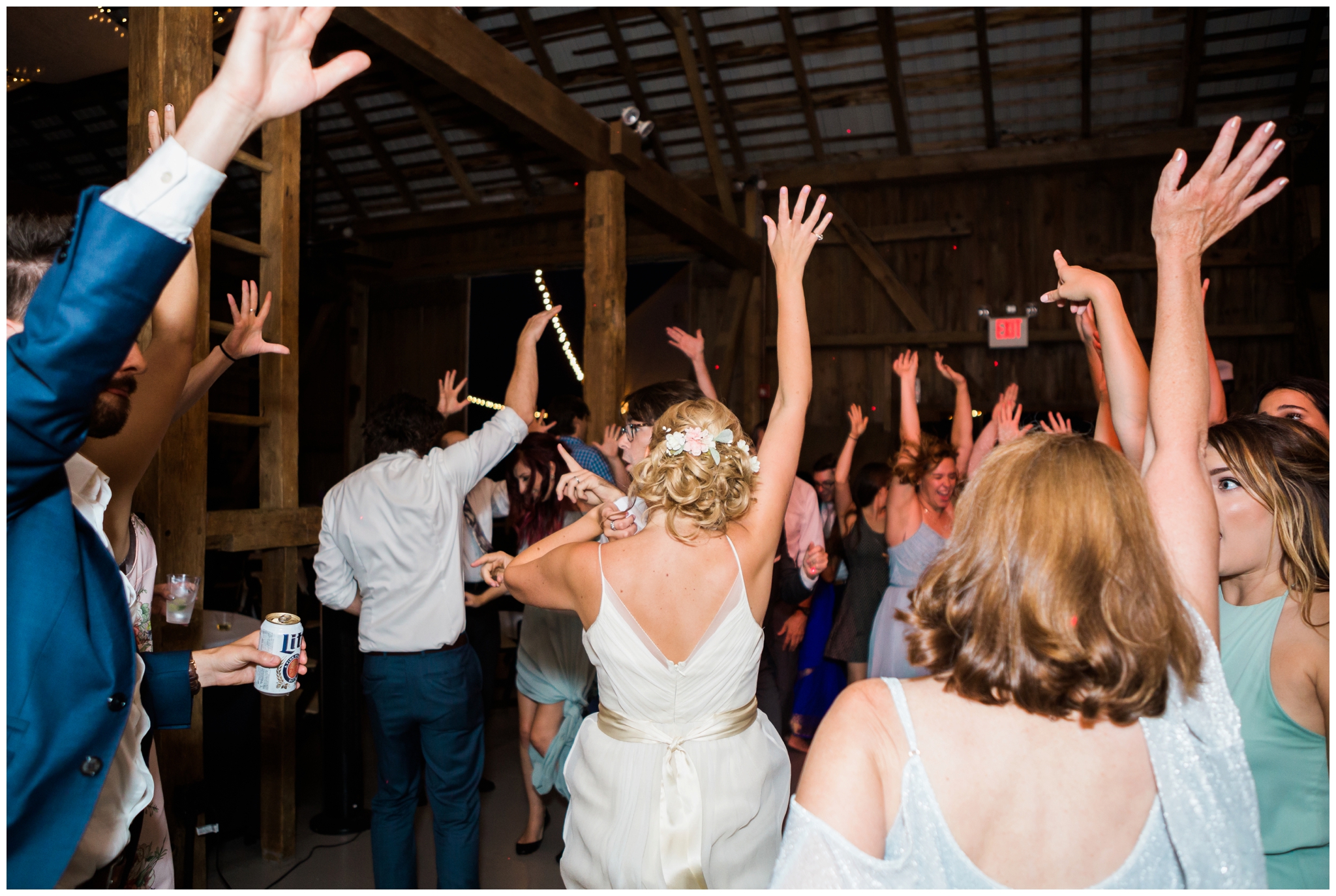 lancaster-pa-wedding-photographer-stoltzfus-homestead-and-gardens_0071.jpg