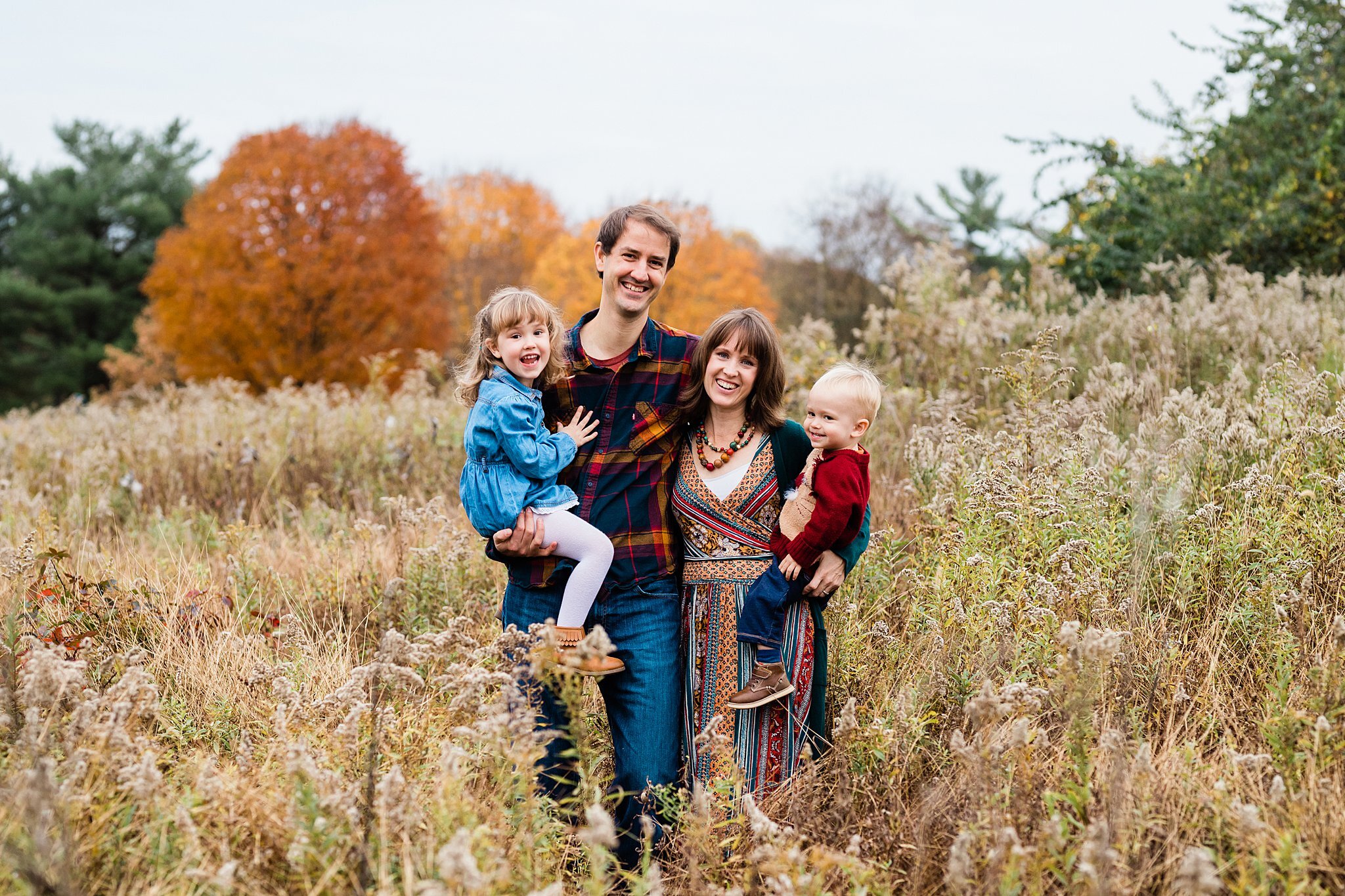 Lancaster PA Family Portrait Photographer, Harrisburg PA Family Portrait Photographer, Lancaster County Central Park Fall Family Photos, Lancaster County Park Family Portraits