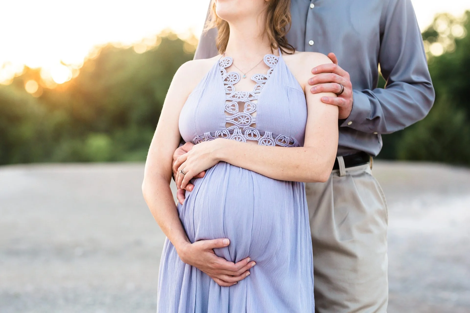 lancaster-pa-lifestyle-maternity-photographer-white-cliffs-of-conoy-documentary-style-portraits_0010.jpg
