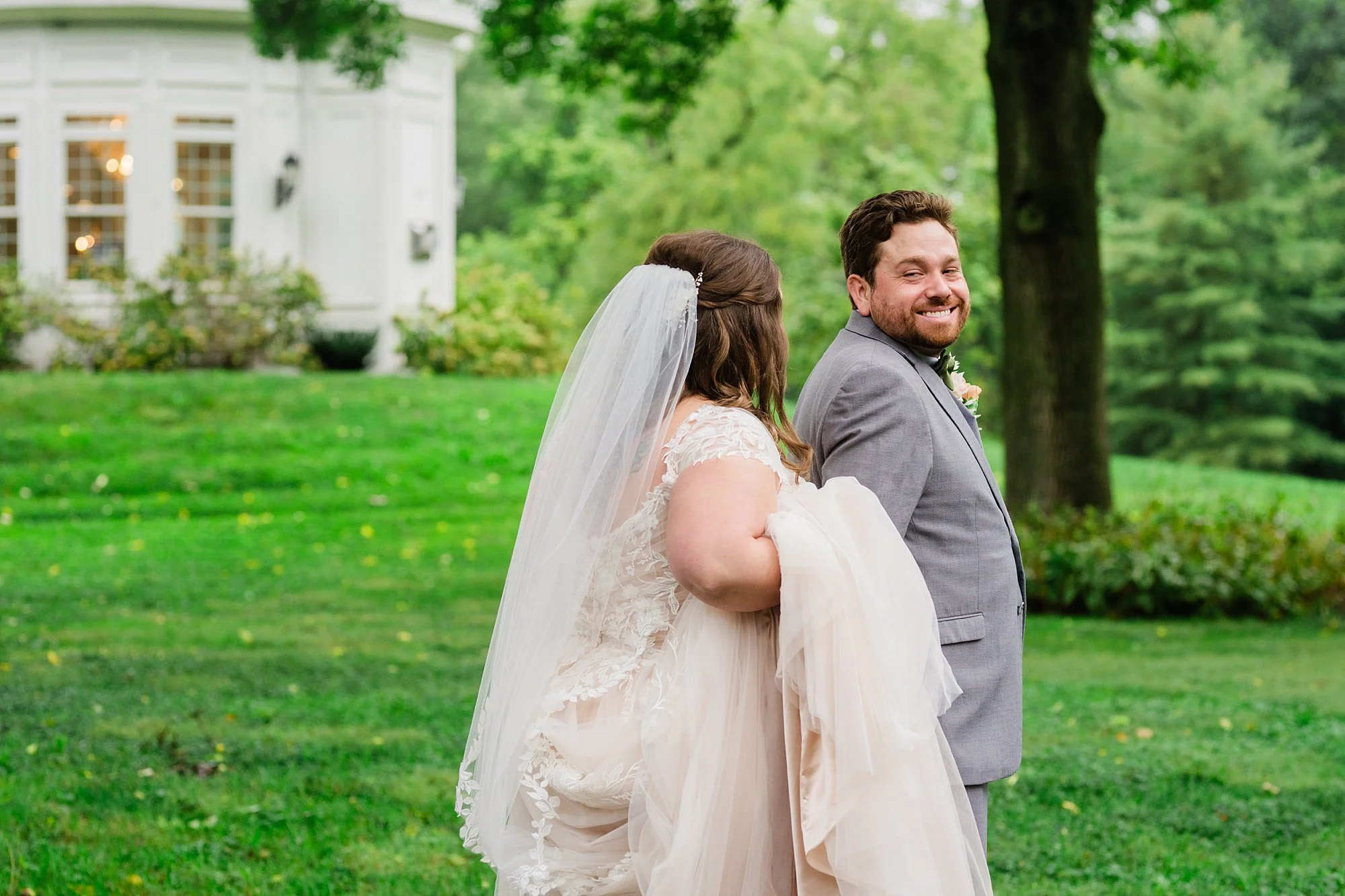 Emily Grace Photo, no filter photographer Lancaster PA, true to life photographer, Harrisburg wedding photographer, Cameron Estate Inn wedding photos