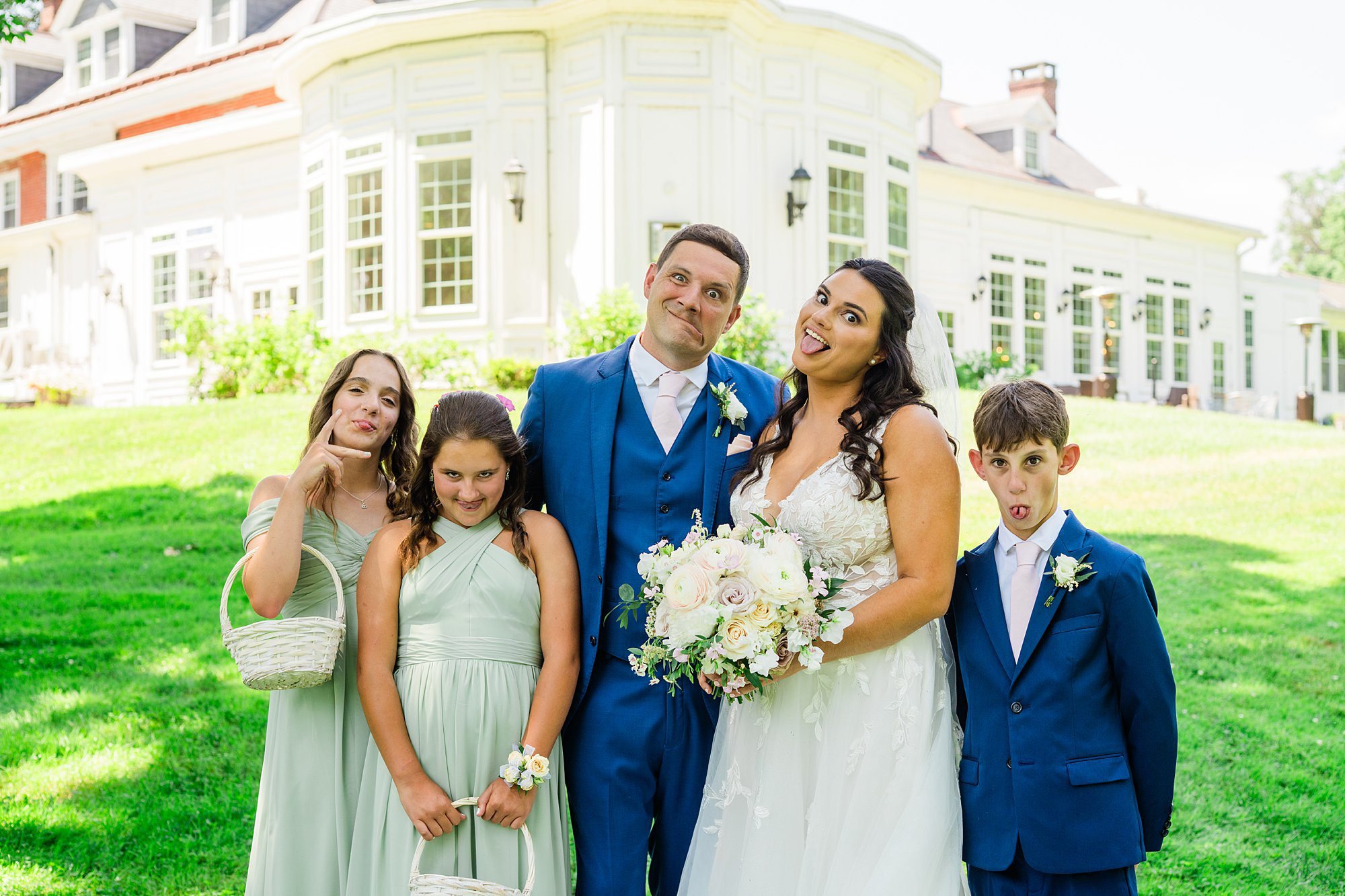 Emily Grace Photo, Mount Joy Wedding Photographer, Cameron Estate Inn Wedding Photos, Cameron Estate Inn Summer Wedding, Elizabethtown PA Wedding Photographer