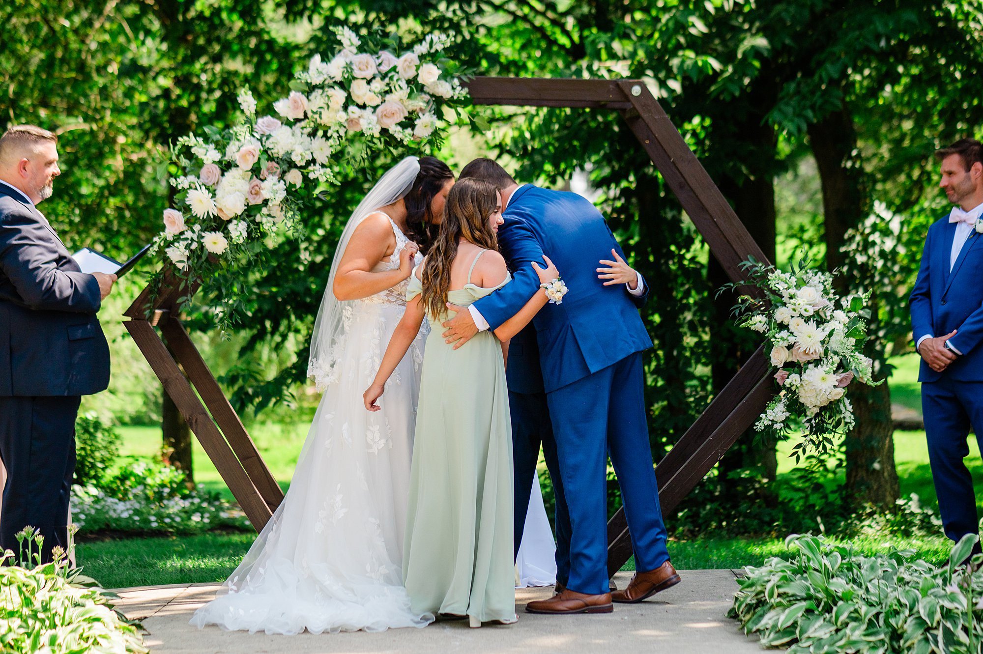 Emily Grace Photo, Mount Joy Wedding Photographer, Cameron Estate Inn Wedding Photos, Cameron Estate Inn Summer Wedding, Elizabethtown PA Wedding Photographer