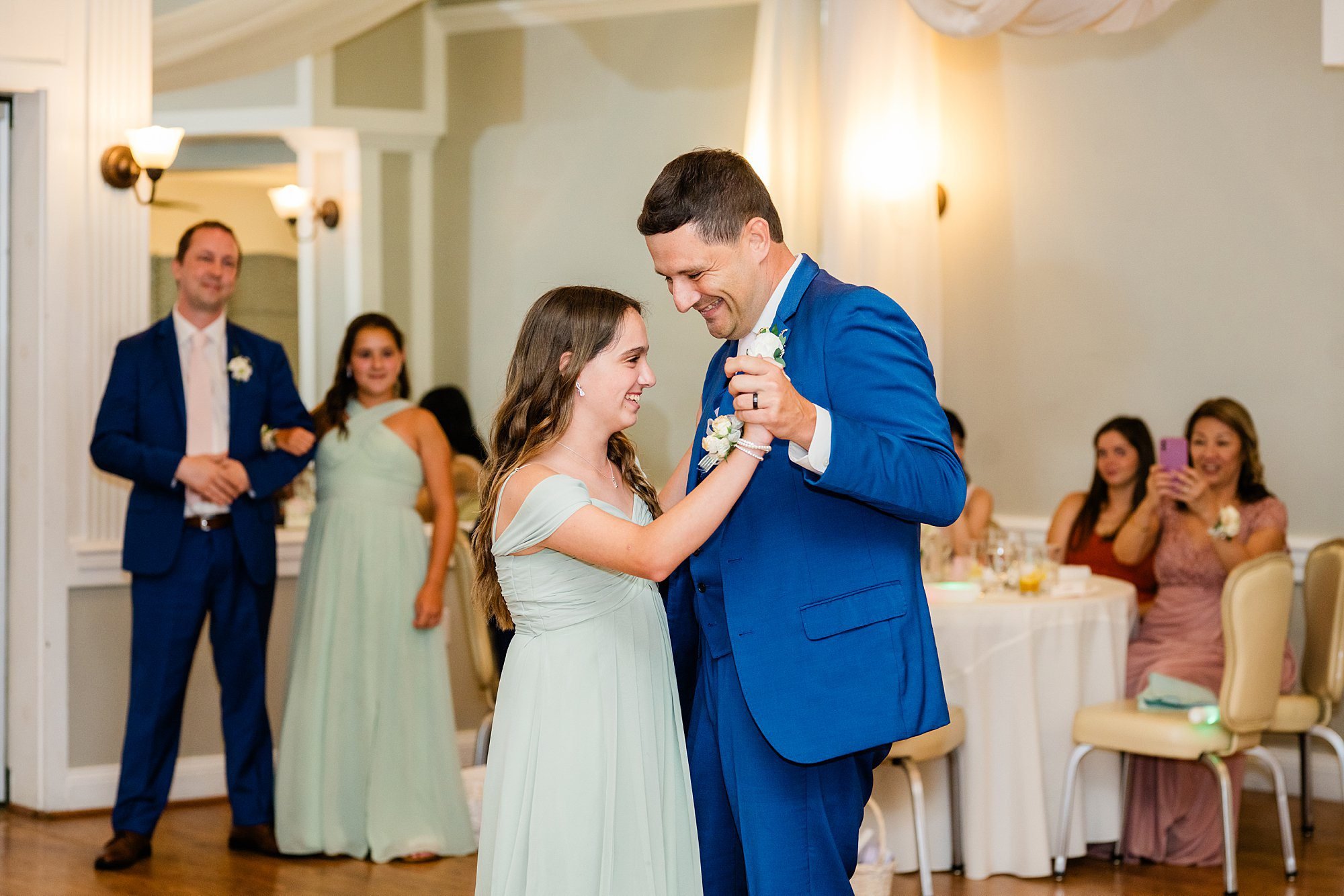 Emily Grace Photo, Mount Joy Wedding Photographer, Cameron Estate Inn Wedding Photos, Cameron Estate Inn Summer Wedding, Elizabethtown PA Wedding Photographer