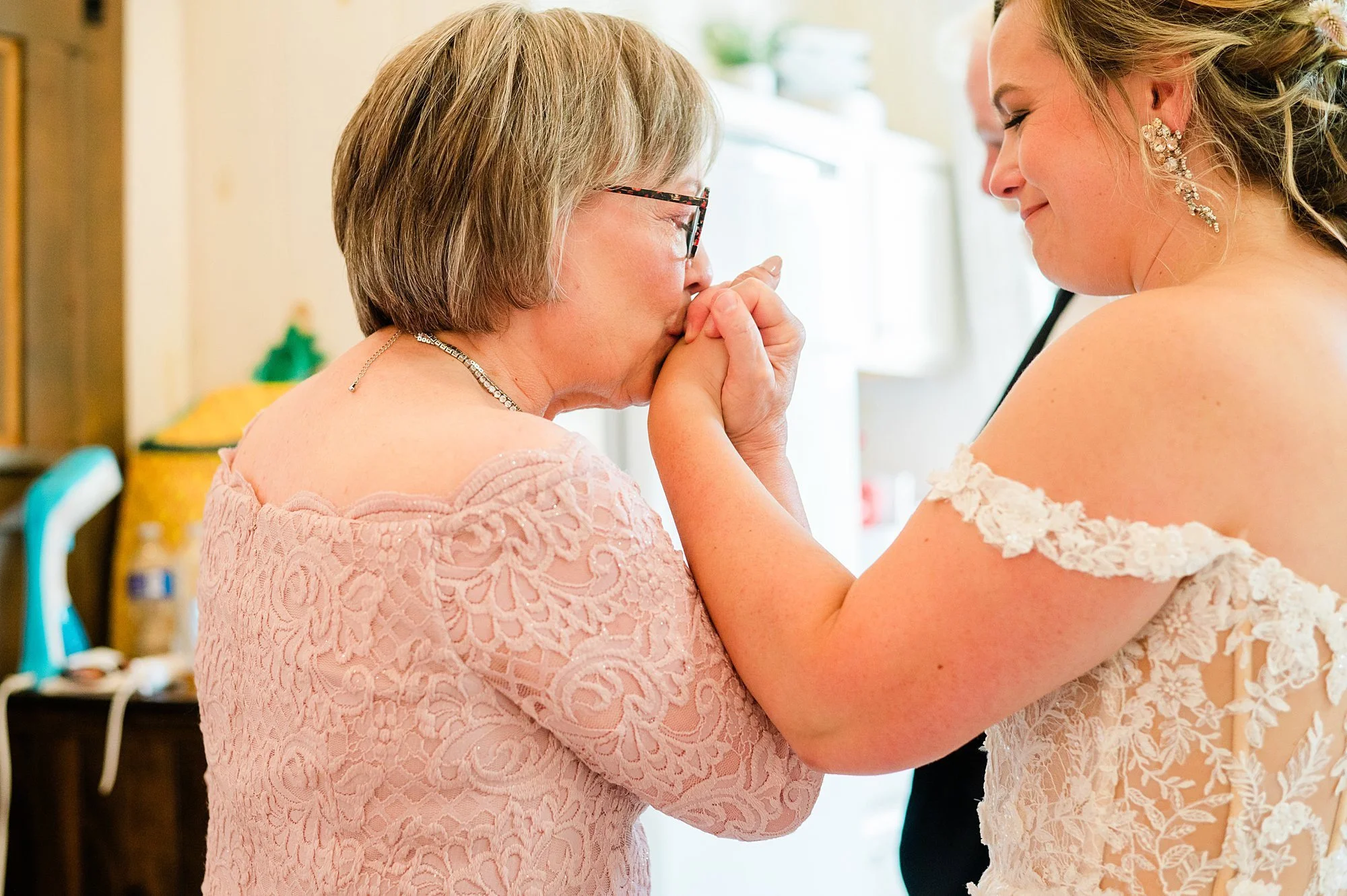 Emily grace photo, stoltzfus homestead and garden wedding photos, lancaster pa wedding photographer, stoltzfus homestead and gardens wedding photographer, gordonville pa wedding photographer