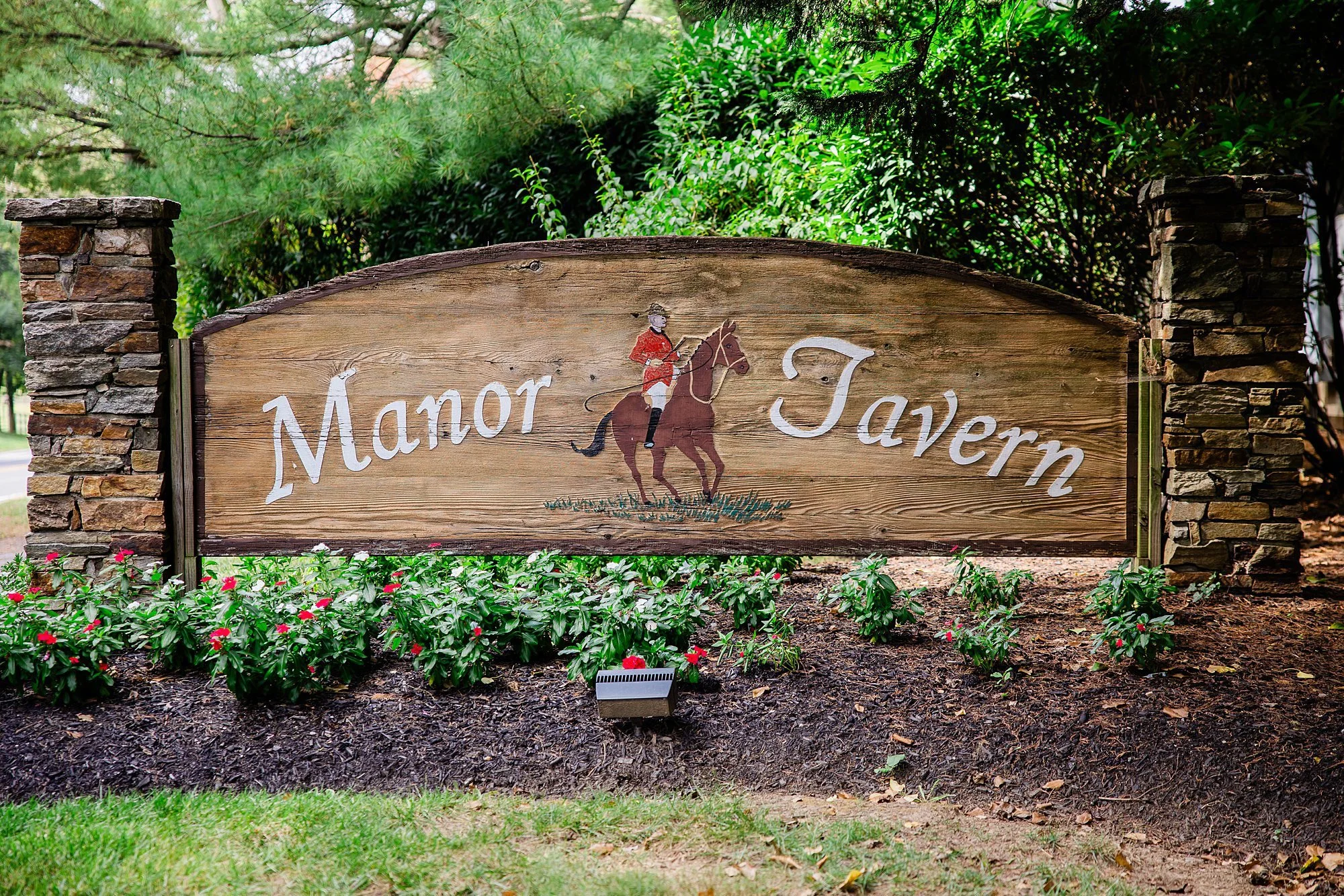 emily grace photo, fall wedding at the manor tavern, the manor tavern Maryland wedding, Maryland wedding photographer, York pa wedding photographer