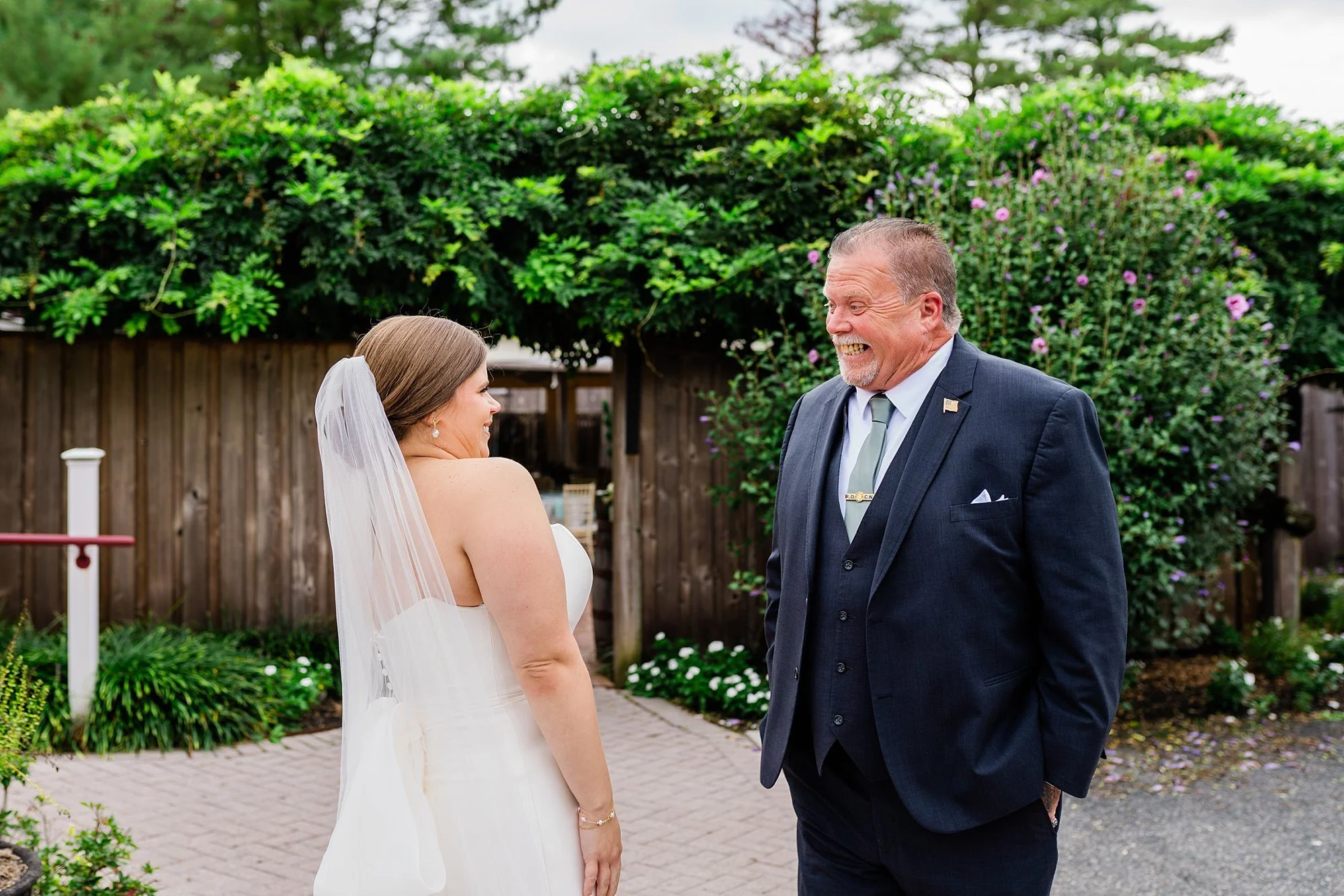 emily grace photo, fall wedding at the manor tavern, the manor tavern Maryland wedding, Maryland wedding photographer, York pa wedding photographer
