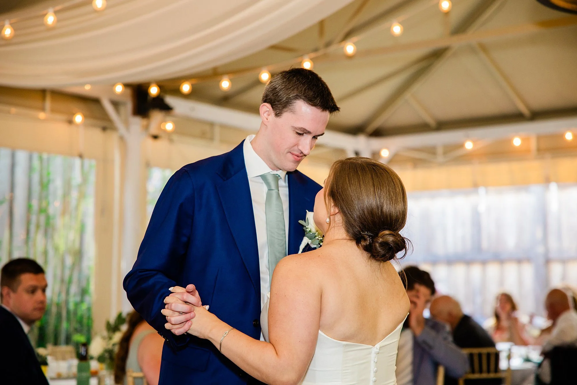 emily grace photo, fall wedding at the manor tavern, the manor tavern Maryland wedding, Maryland wedding photographer, York pa wedding photographer