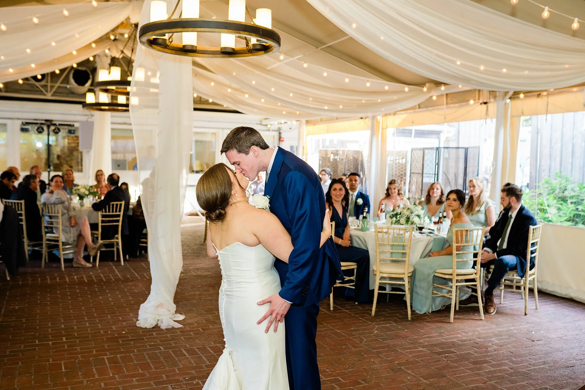 emily grace photo, fall wedding at the manor tavern, the manor tavern Maryland wedding, Maryland wedding photographer, York pa wedding photographer
