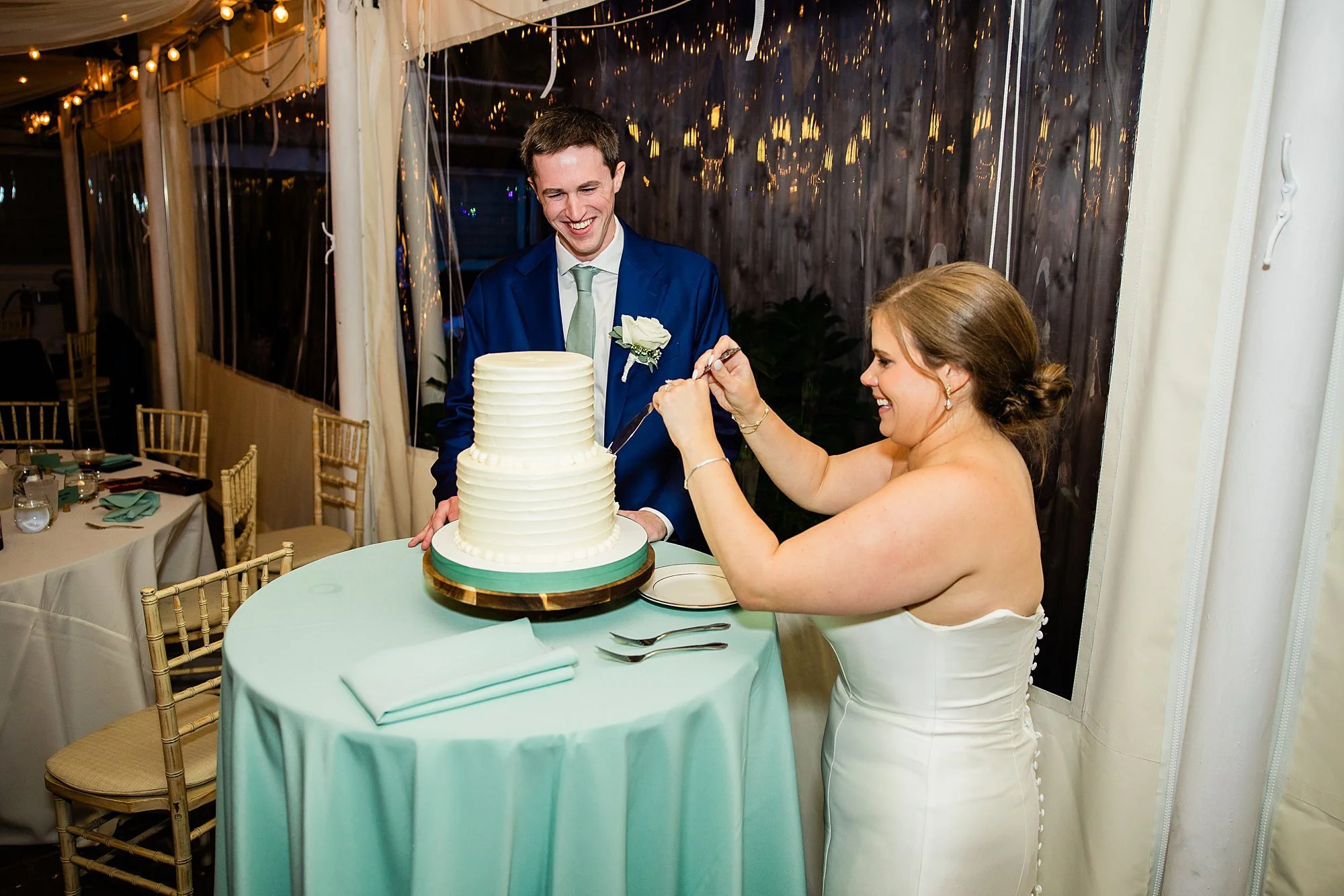 emily grace photo, fall wedding at the manor tavern, the manor tavern Maryland wedding, Maryland wedding photographer, York pa wedding photographer
