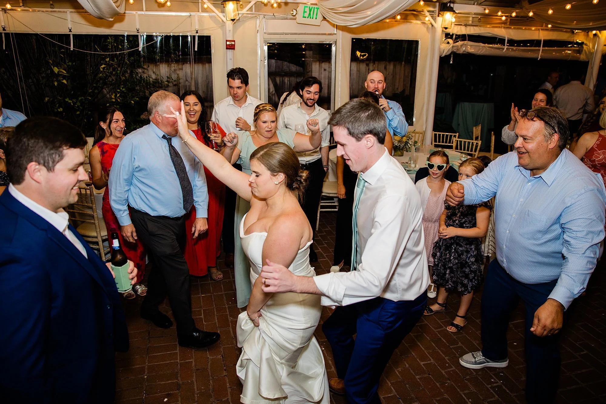 emily grace photo, fall wedding at the manor tavern, the manor tavern Maryland wedding, Maryland wedding photographer, York pa wedding photographer