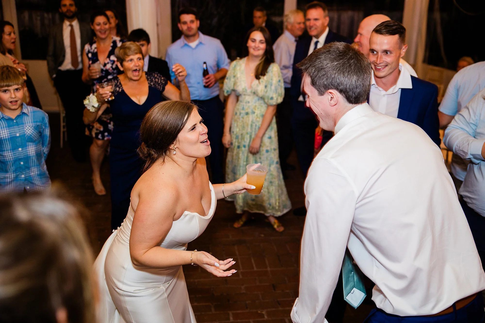 emily grace photo, fall wedding at the manor tavern, the manor tavern Maryland wedding, Maryland wedding photographer, York pa wedding photographer