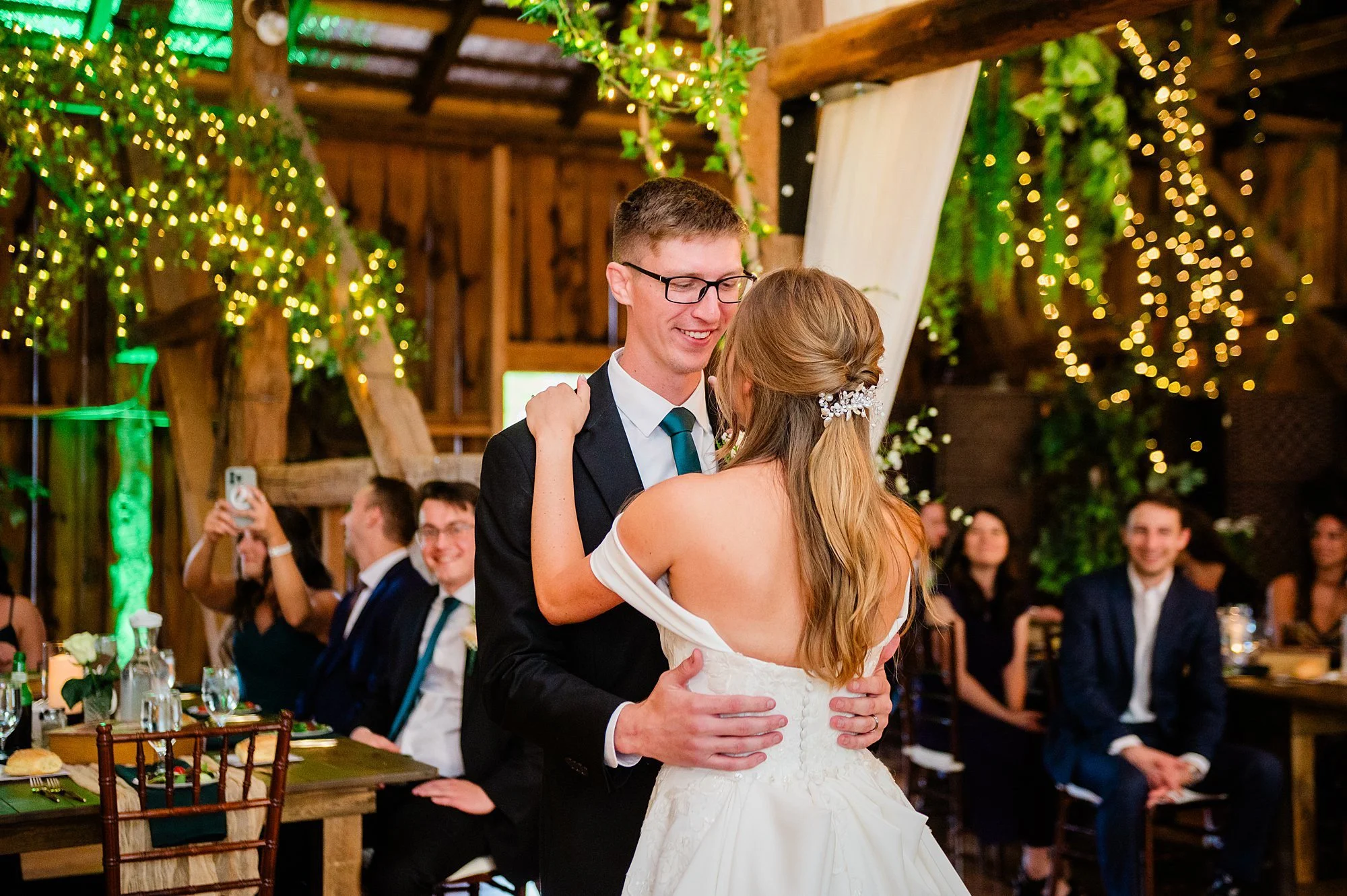 Emily Grace Photo, fall wedding at weddings on memory lane, weddings on memory lane photos, Hershey pa wedding photographer, weddings on memory lane wedding photographer