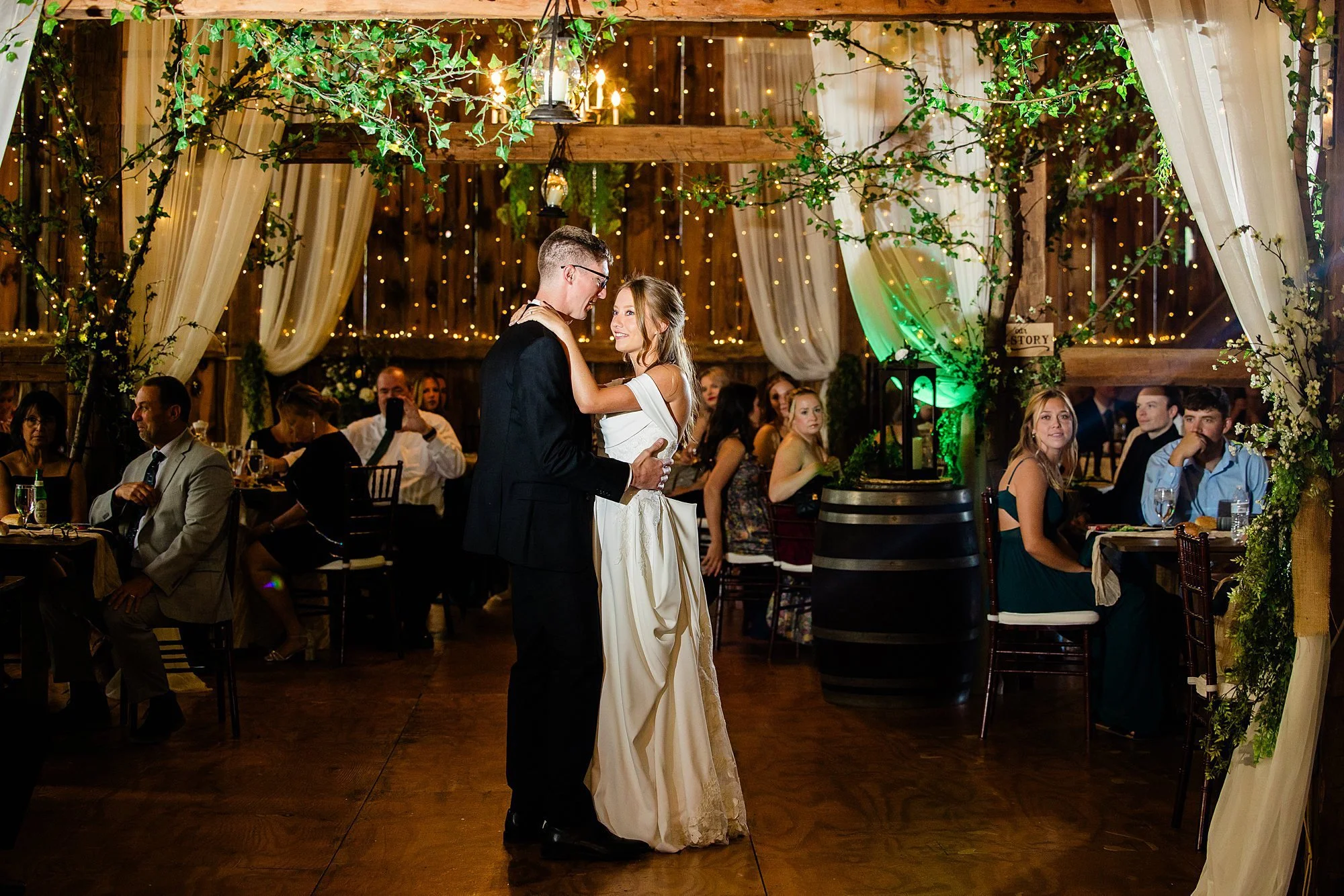 Emily Grace Photo, fall wedding at weddings on memory lane, weddings on memory lane photos, Hershey pa wedding photographer, weddings on memory lane wedding photographer