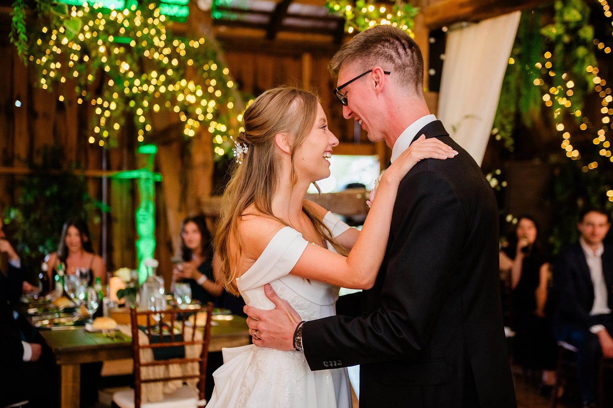 Emily Grace Photo, fall wedding at weddings on memory lane, weddings on memory lane photos, Hershey pa wedding photographer, weddings on memory lane wedding photographer