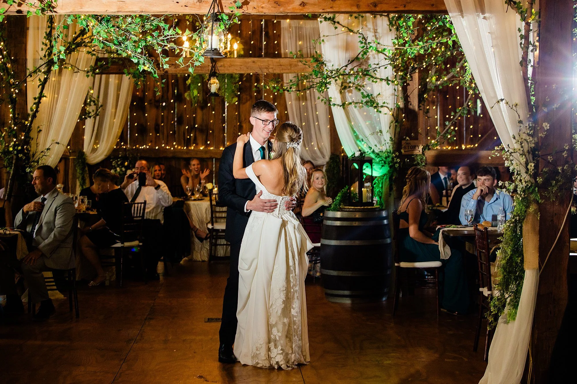 Emily Grace Photo, fall wedding at weddings on memory lane, weddings on memory lane photos, Hershey pa wedding photographer, weddings on memory lane wedding photographer