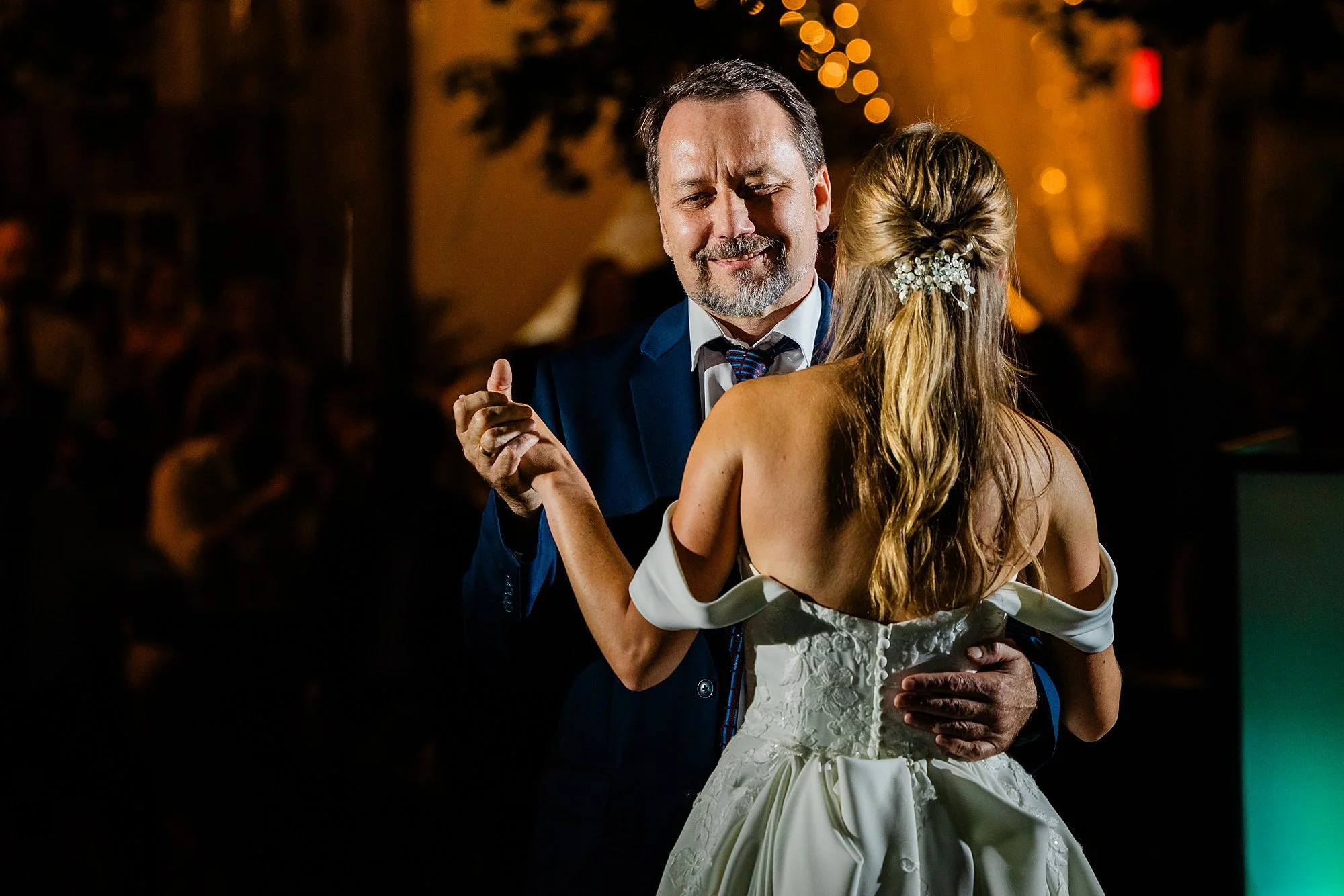 Emily Grace Photo, fall wedding at weddings on memory lane, weddings on memory lane photos, Hershey pa wedding photographer, weddings on memory lane wedding photographer