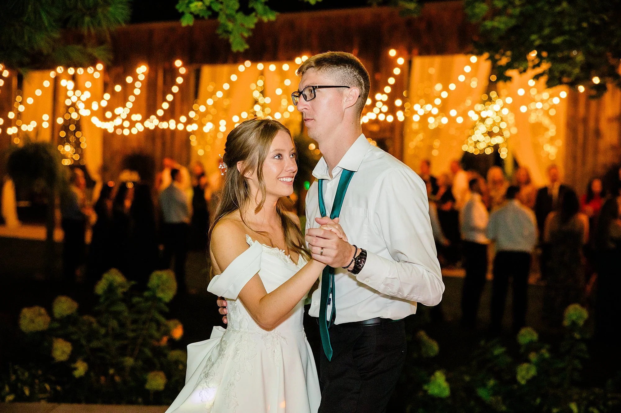Emily Grace Photo, fall wedding at weddings on memory lane, weddings on memory lane photos, Hershey pa wedding photographer, weddings on memory lane wedding photographer