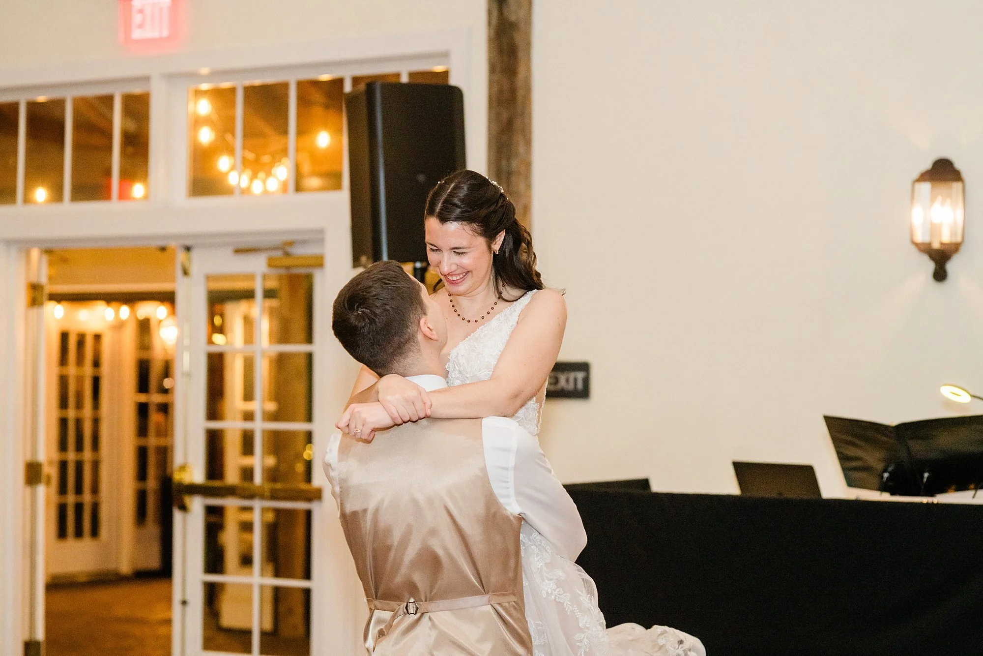 Emily Grace Photo, Riverdale Manor Lancaster PA, Riverdale Manor winter wedding, Riverdale Manor wedding photos, Lancaster PA wedding photographer