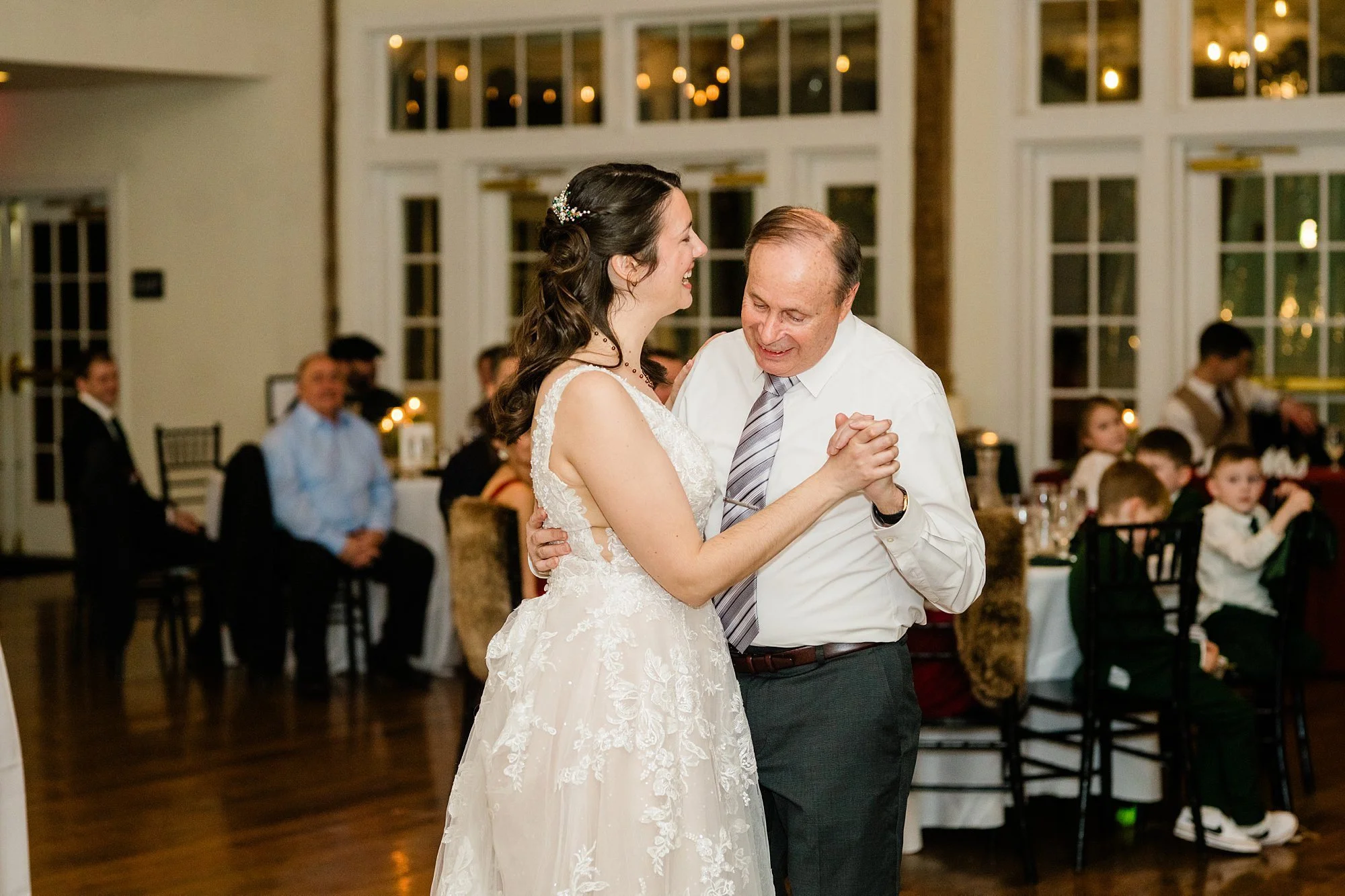 Emily Grace Photo, Riverdale Manor Lancaster PA, Riverdale Manor winter wedding, Riverdale Manor wedding photos, Lancaster PA wedding photographer