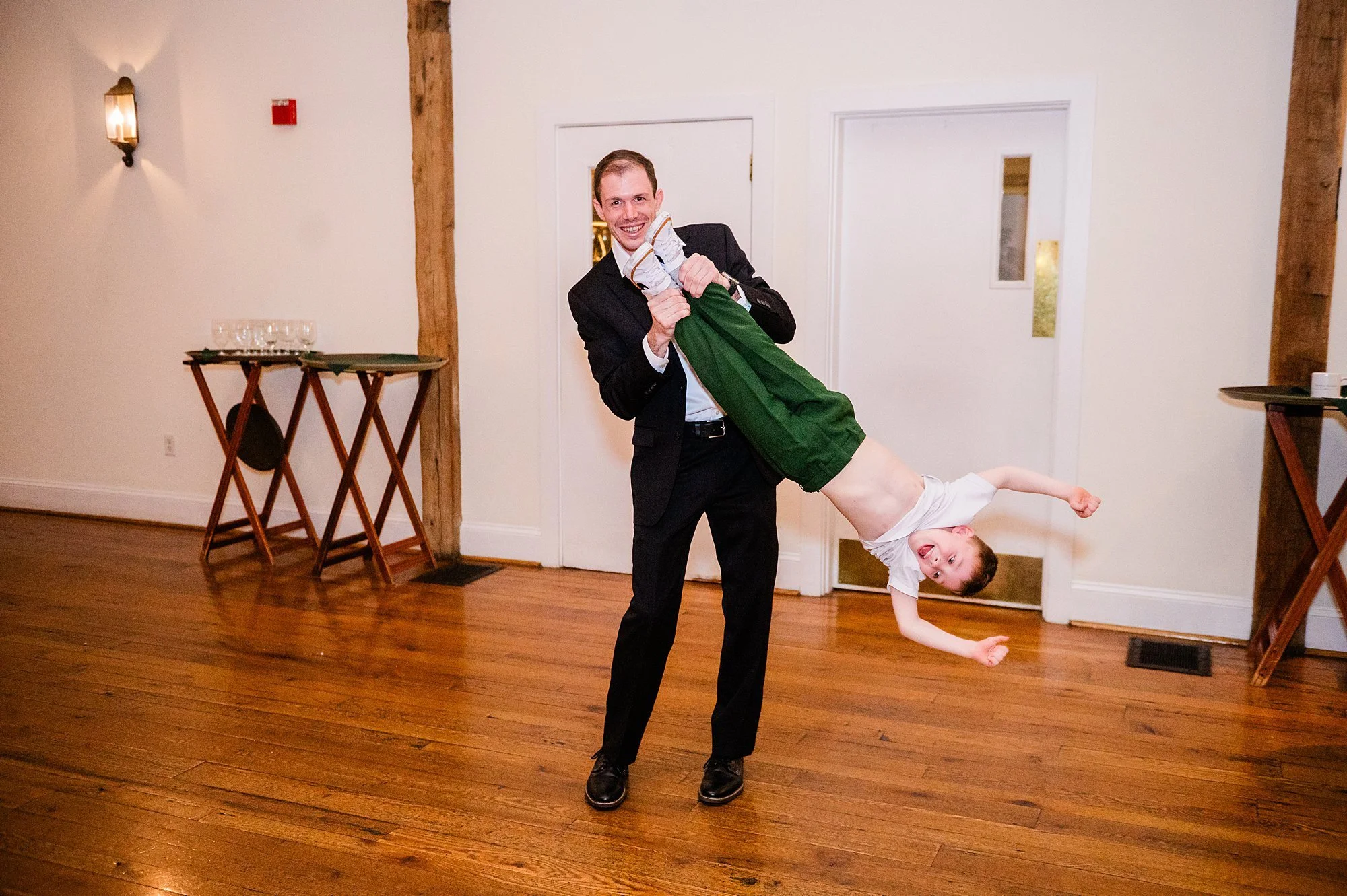 Emily Grace Photo, Riverdale Manor Lancaster PA, Riverdale Manor winter wedding, Riverdale Manor wedding photos, Lancaster PA wedding photographer