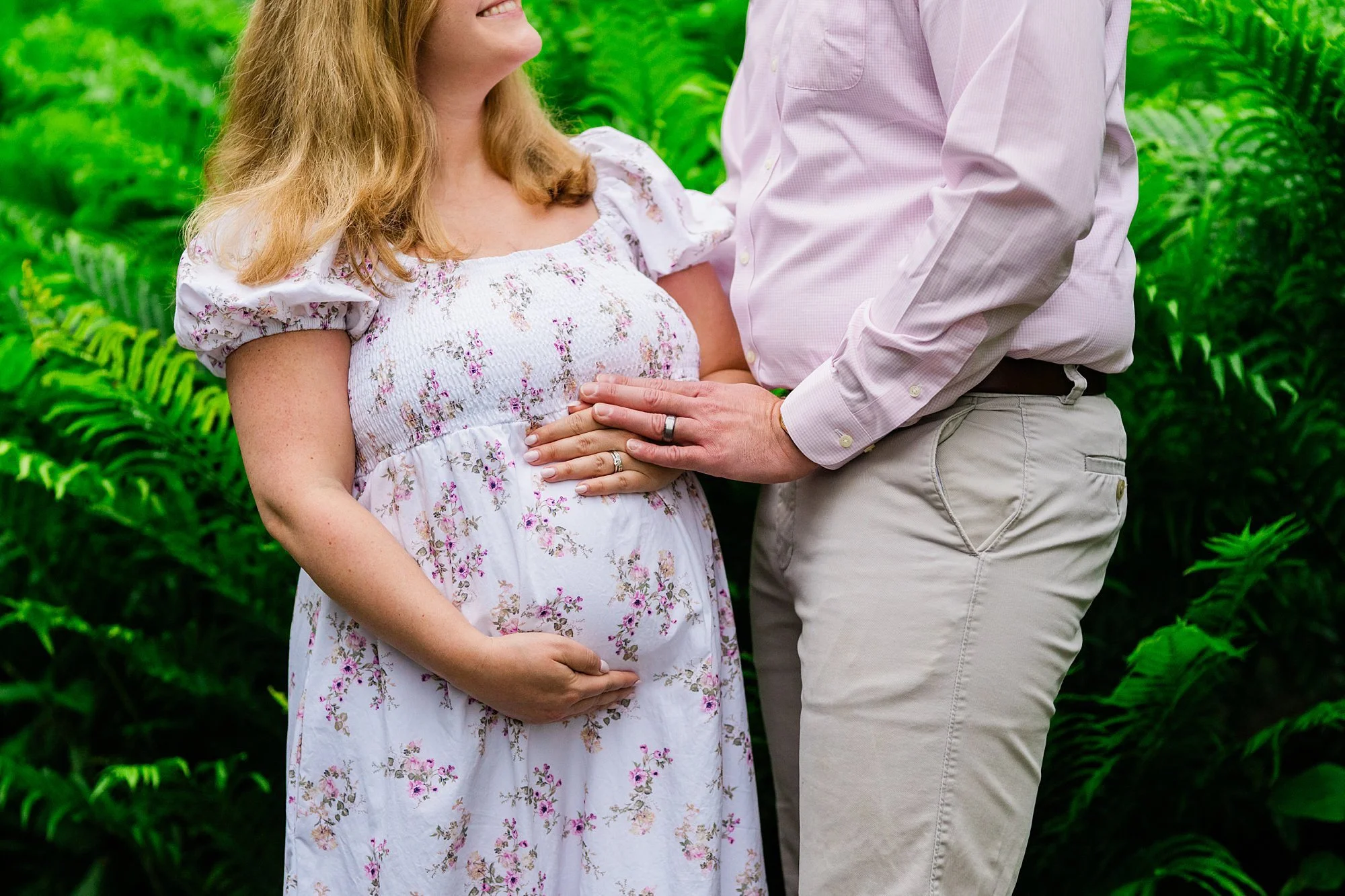 Emily Grace Photo, Lancaster County Central Park Maternity Photos, Lancaster PA Maternity Photographer, Maternity Photographer Lancaster PA