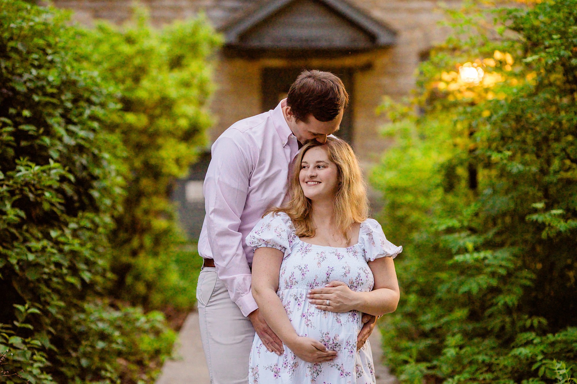Emily Grace Photo, Lancaster County Central Park Maternity Photos, Lancaster PA Maternity Photographer, Maternity Photographer Lancaster PA