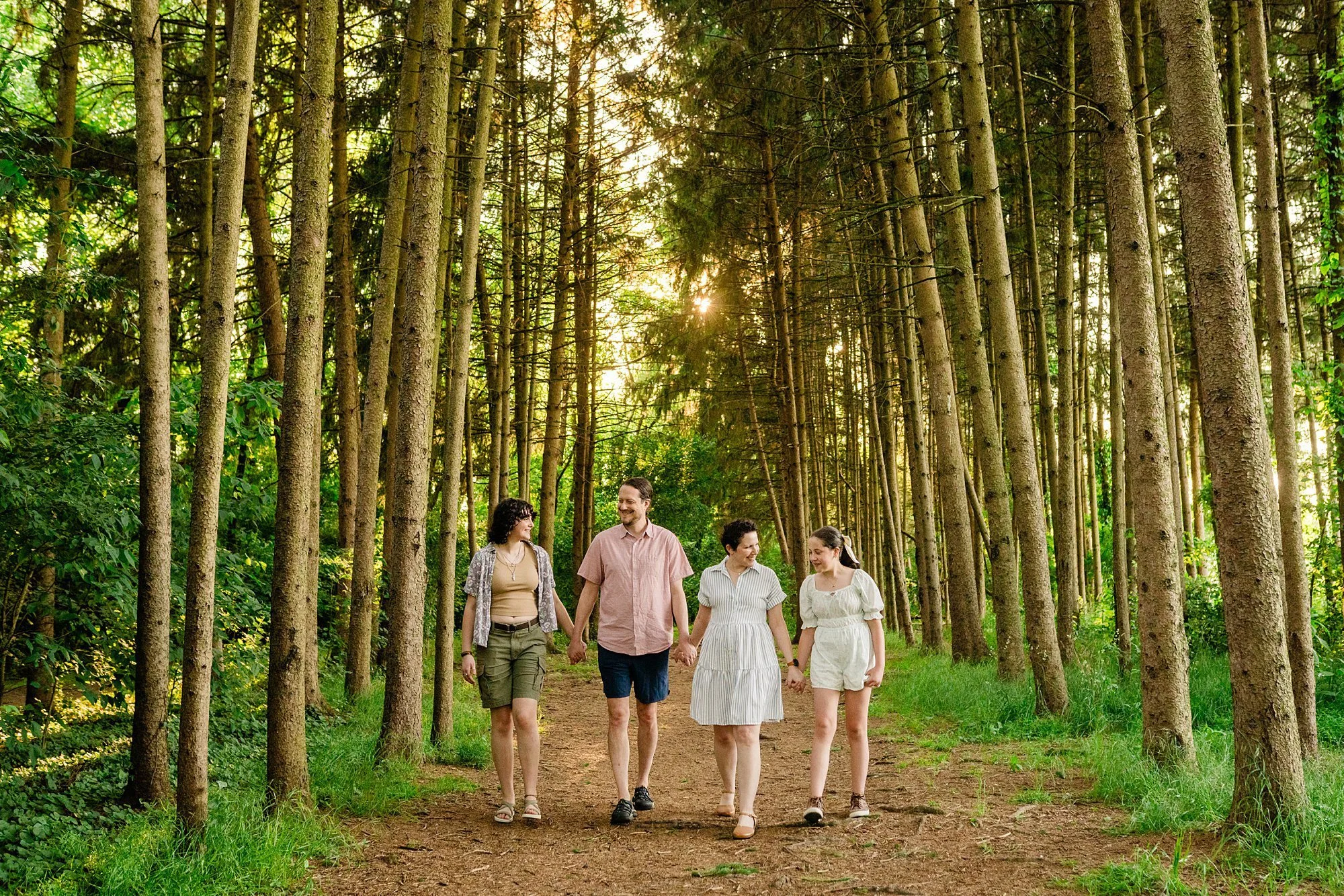 Emily Grace Photo, Lancaster PA Family Photographer, Overlook Park Family Photos, Family Photographer Lancaster PA