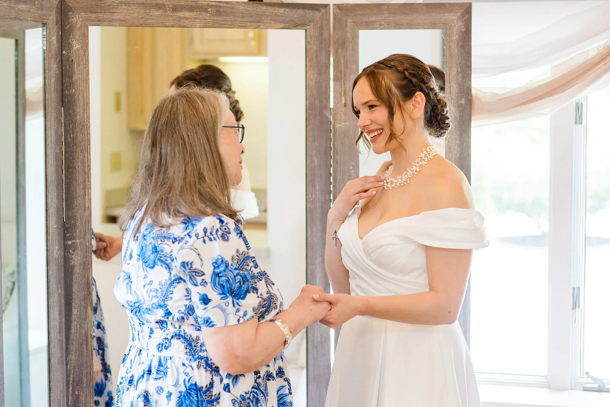Emily Grace Photo, Harrisburg Wedding Photographer, The Manor at Mountain View Harrisburg, The Manor at Mountain View Wedding Photos, The Manor at Mountain View Summer Wedding