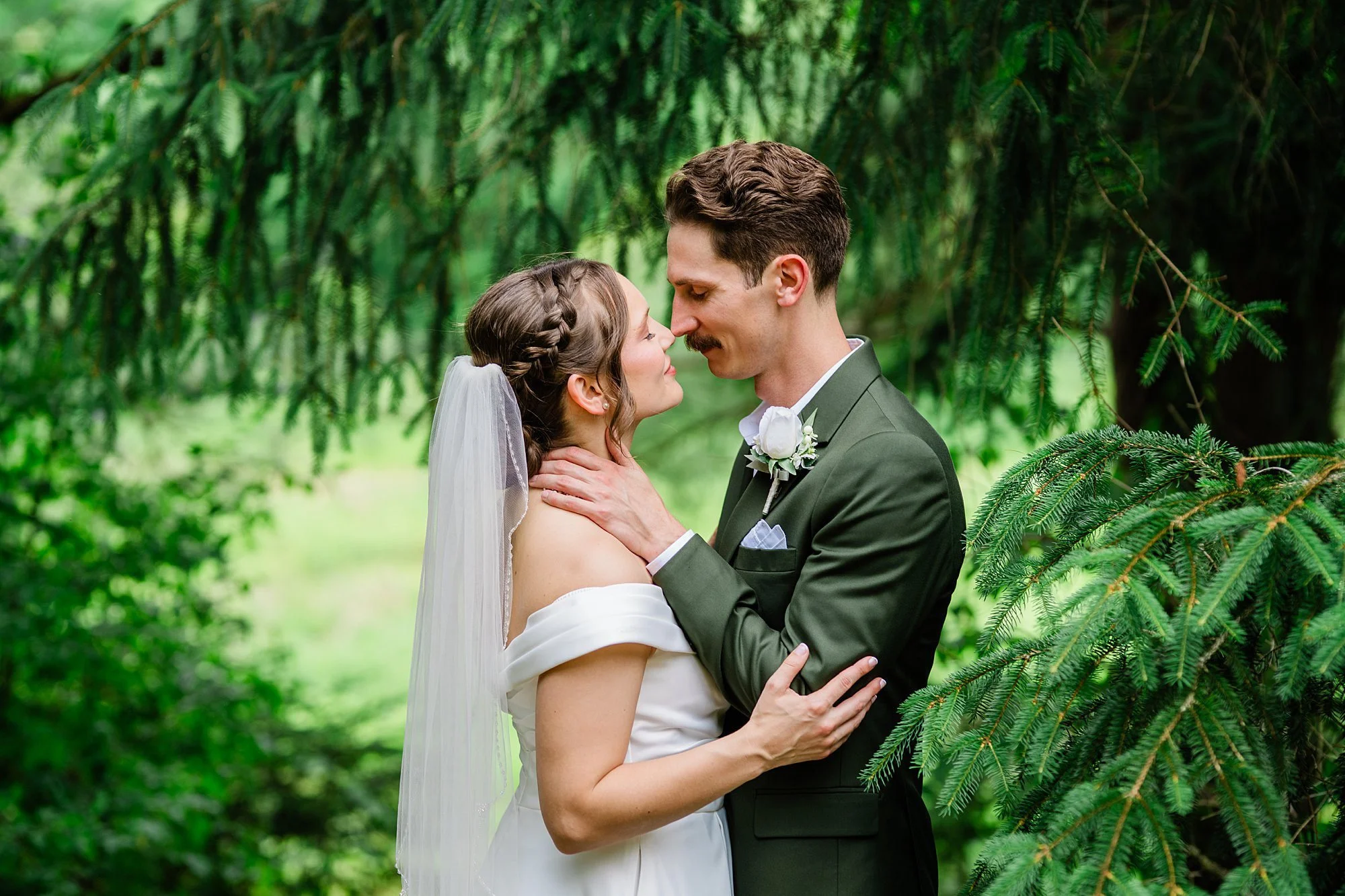 Emily Grace Photo, Harrisburg Wedding Photographer, The Manor at Mountain View Harrisburg, The Manor at Mountain View Wedding Photos, The Manor at Mountain View Summer Wedding