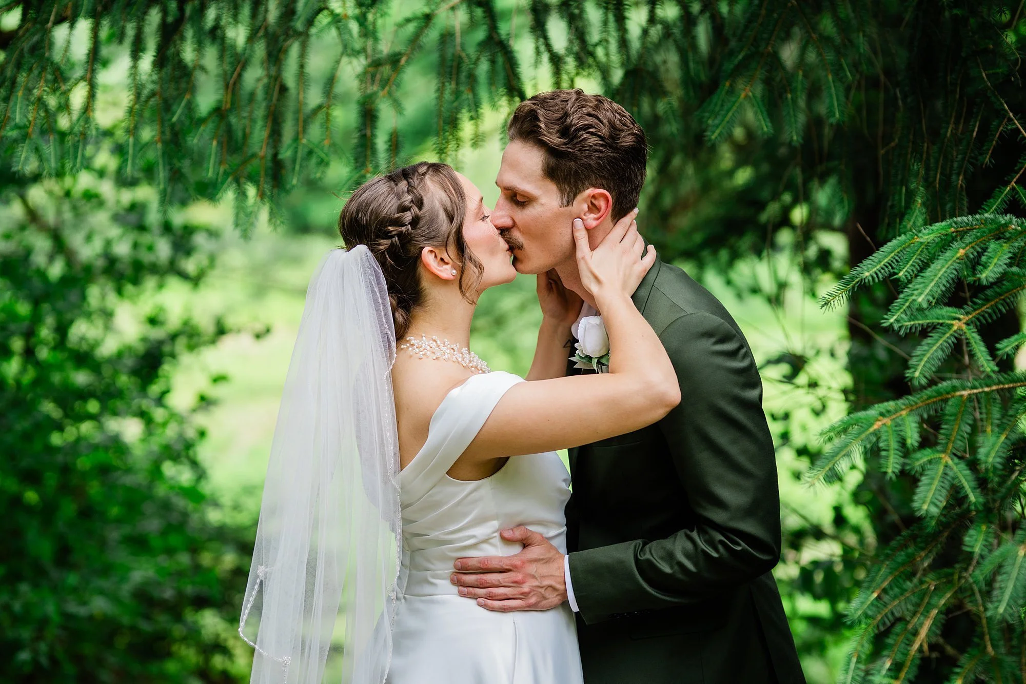 Emily Grace Photo, Harrisburg Wedding Photographer, The Manor at Mountain View Harrisburg, The Manor at Mountain View Wedding Photos, The Manor at Mountain View Summer Wedding