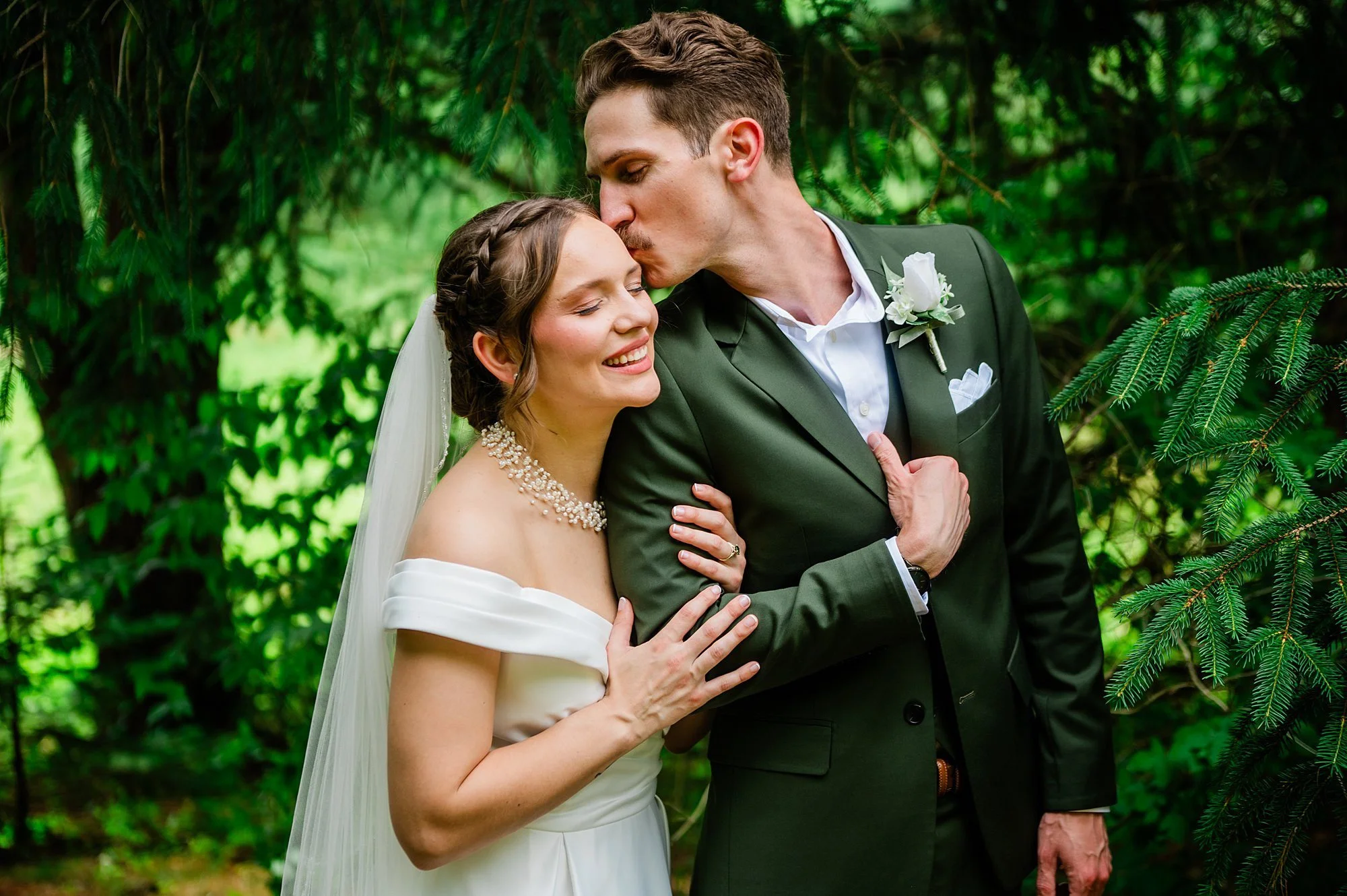 Emily Grace Photo, Harrisburg Wedding Photographer, The Manor at Mountain View Harrisburg, The Manor at Mountain View Wedding Photos, The Manor at Mountain View Summer Wedding