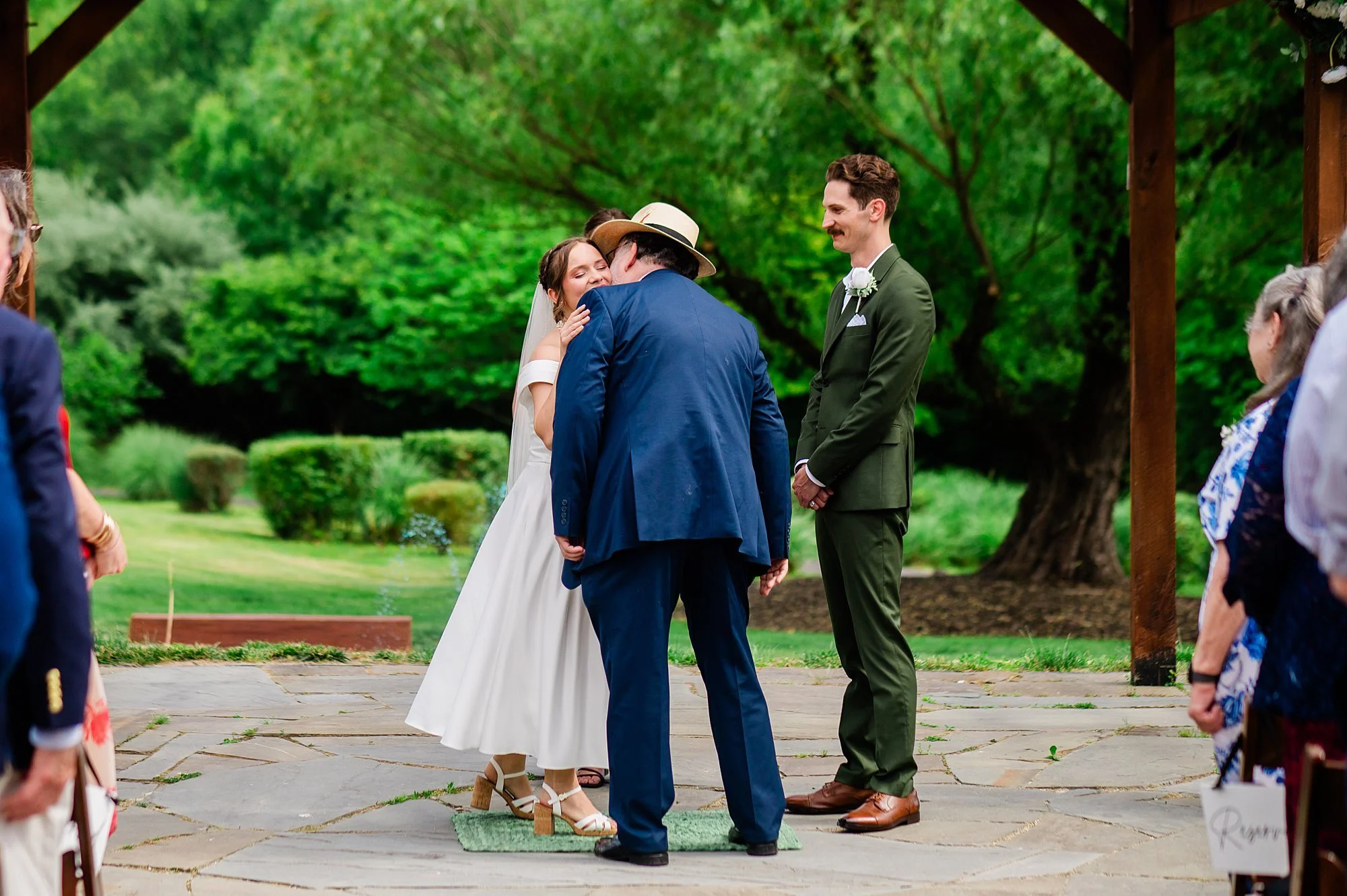 Emily Grace Photo, Harrisburg Wedding Photographer, The Manor at Mountain View Harrisburg, The Manor at Mountain View Wedding Photos, The Manor at Mountain View Summer Wedding