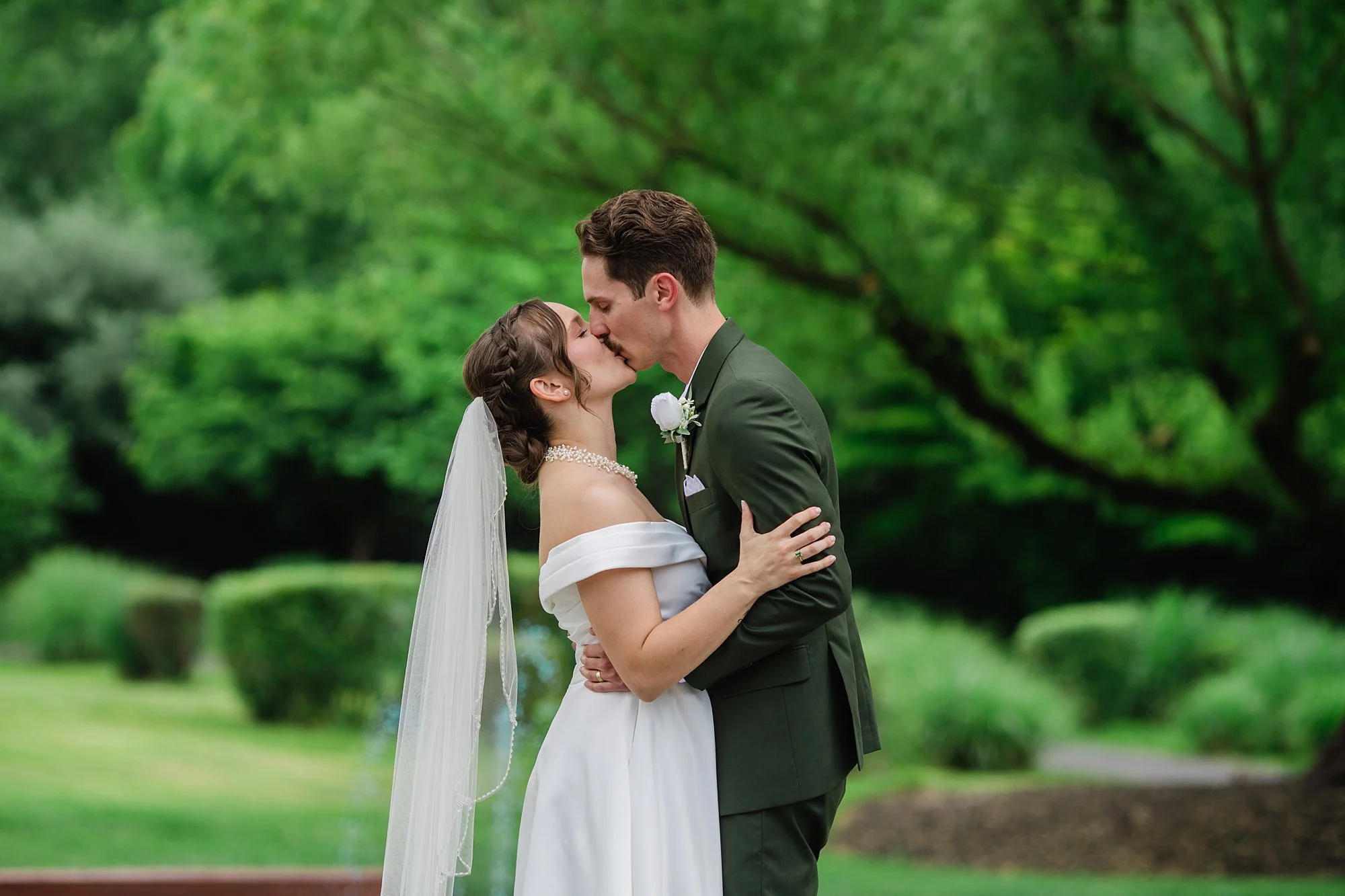 Emily Grace Photo, Harrisburg Wedding Photographer, The Manor at Mountain View Harrisburg, The Manor at Mountain View Wedding Photos, The Manor at Mountain View Summer Wedding