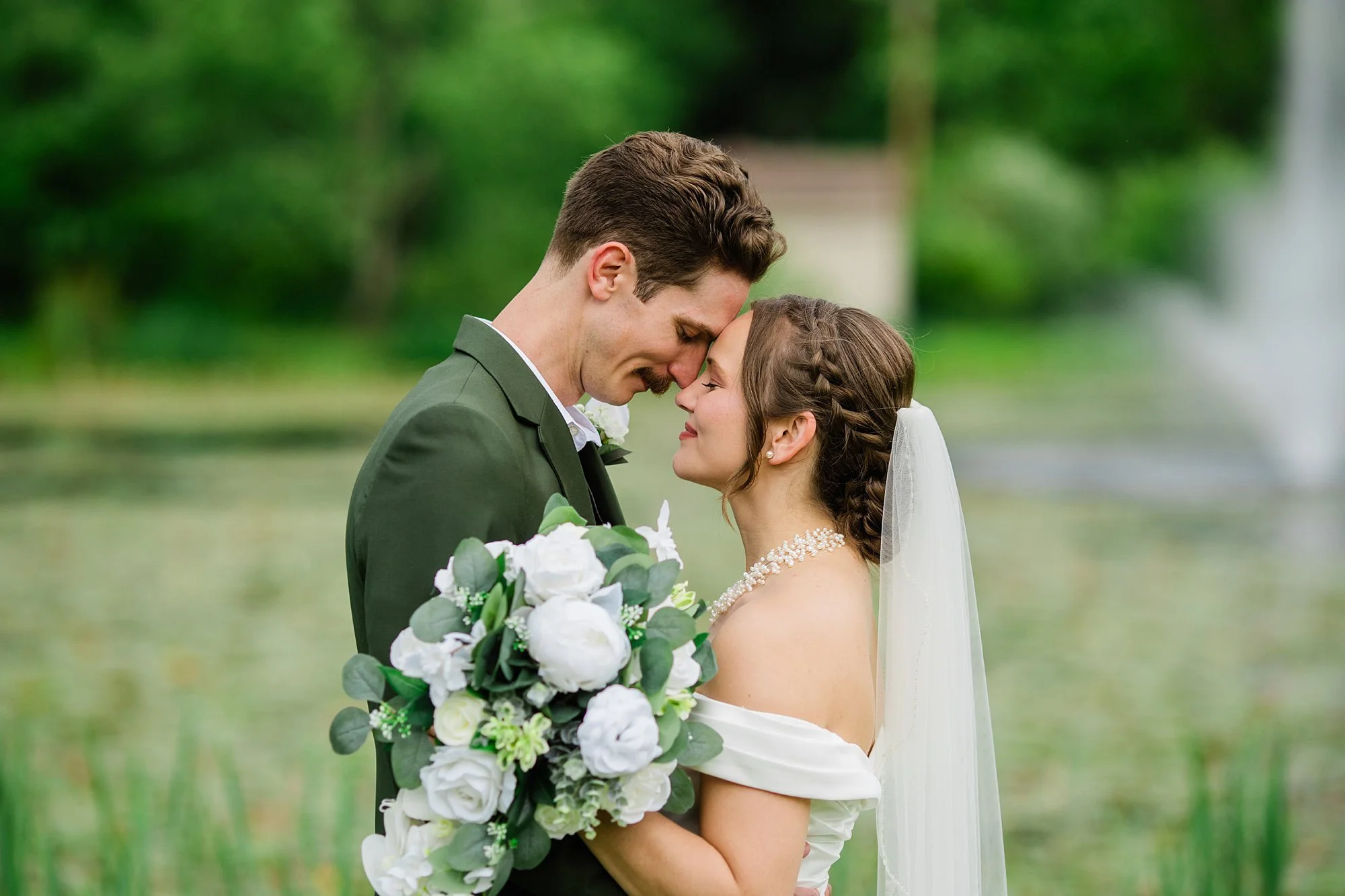 Emily Grace Photo, Harrisburg Wedding Photographer, The Manor at Mountain View Harrisburg, The Manor at Mountain View Wedding Photos, The Manor at Mountain View Summer Wedding