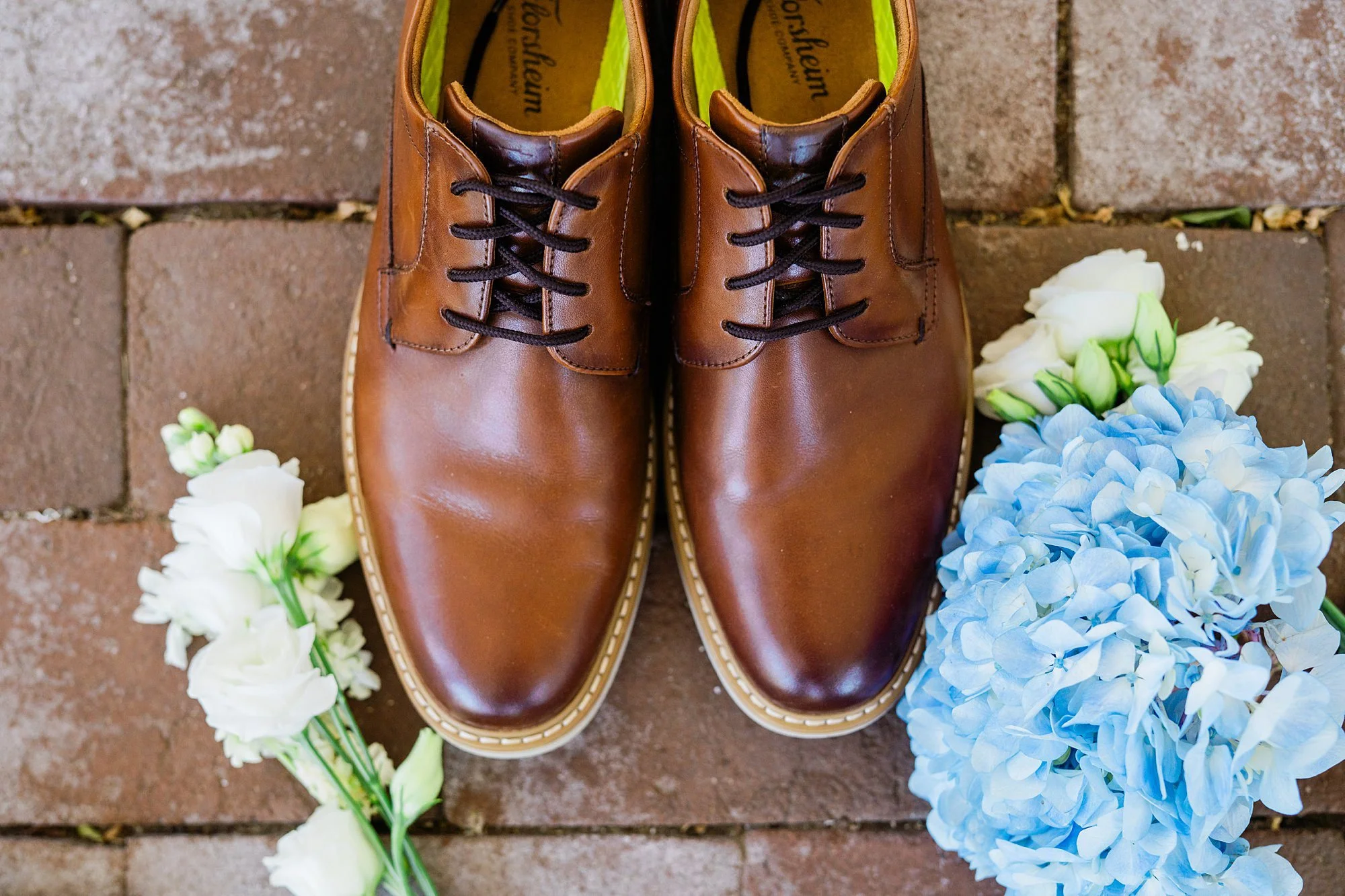 Emily Grace Photo, Lancaster PA Wedding Photographer, Cameron Estate Inn Summer Wedding, Cameron Estate Inn Wedding Photos, Mount Joy PA Wedding Photographer