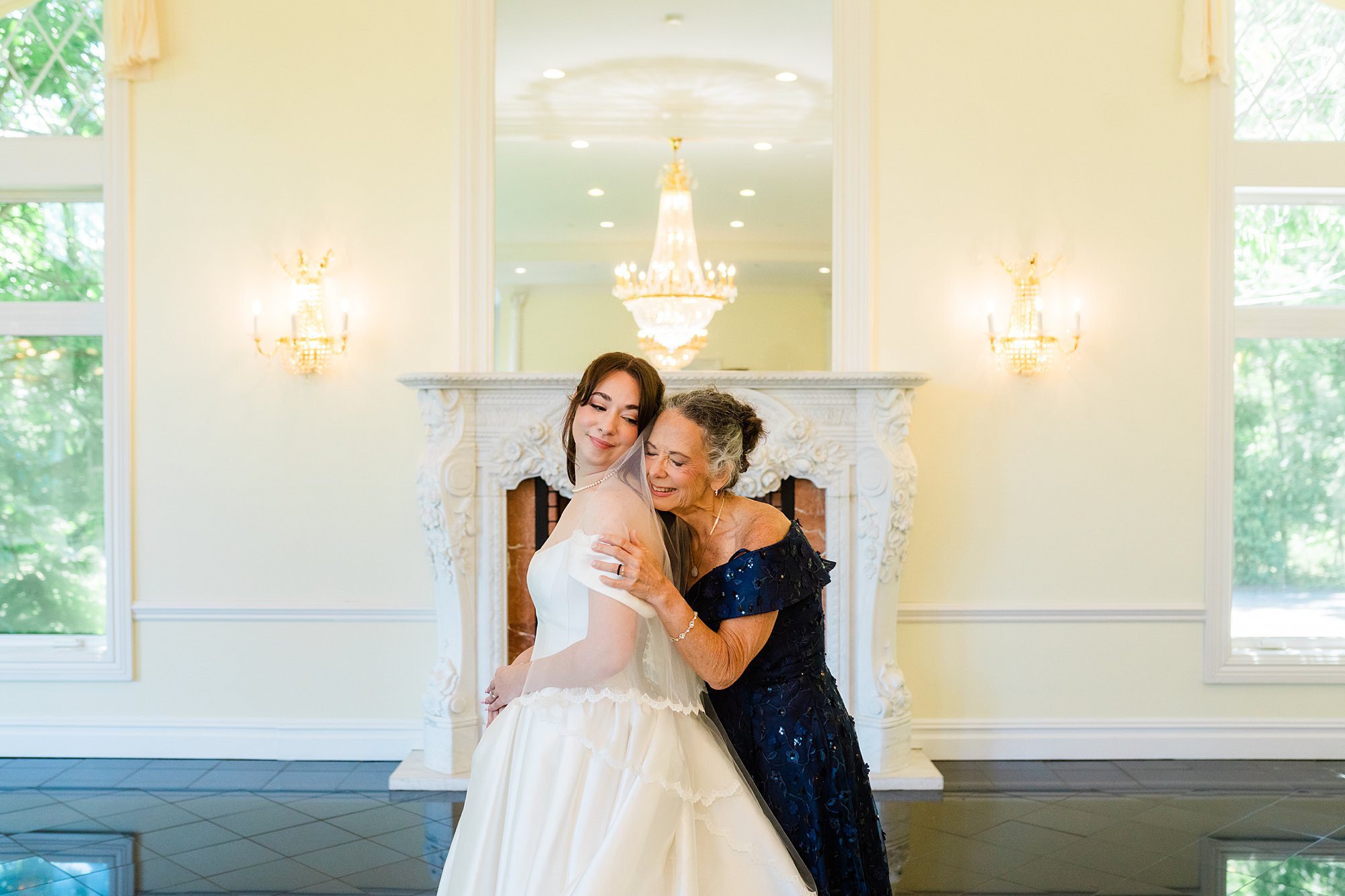 Emily Grace Photo, Lancaster PA Wedding Photographer, Cameron Estate Inn Summer Wedding, Cameron Estate Inn Wedding Photos, Mount Joy PA Wedding Photographer