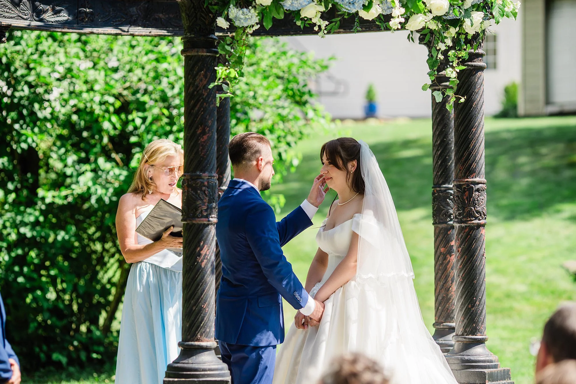 Emily Grace Photo, Lancaster PA Wedding Photographer, Cameron Estate Inn Summer Wedding, Cameron Estate Inn Wedding Photos, Mount Joy PA Wedding Photographer