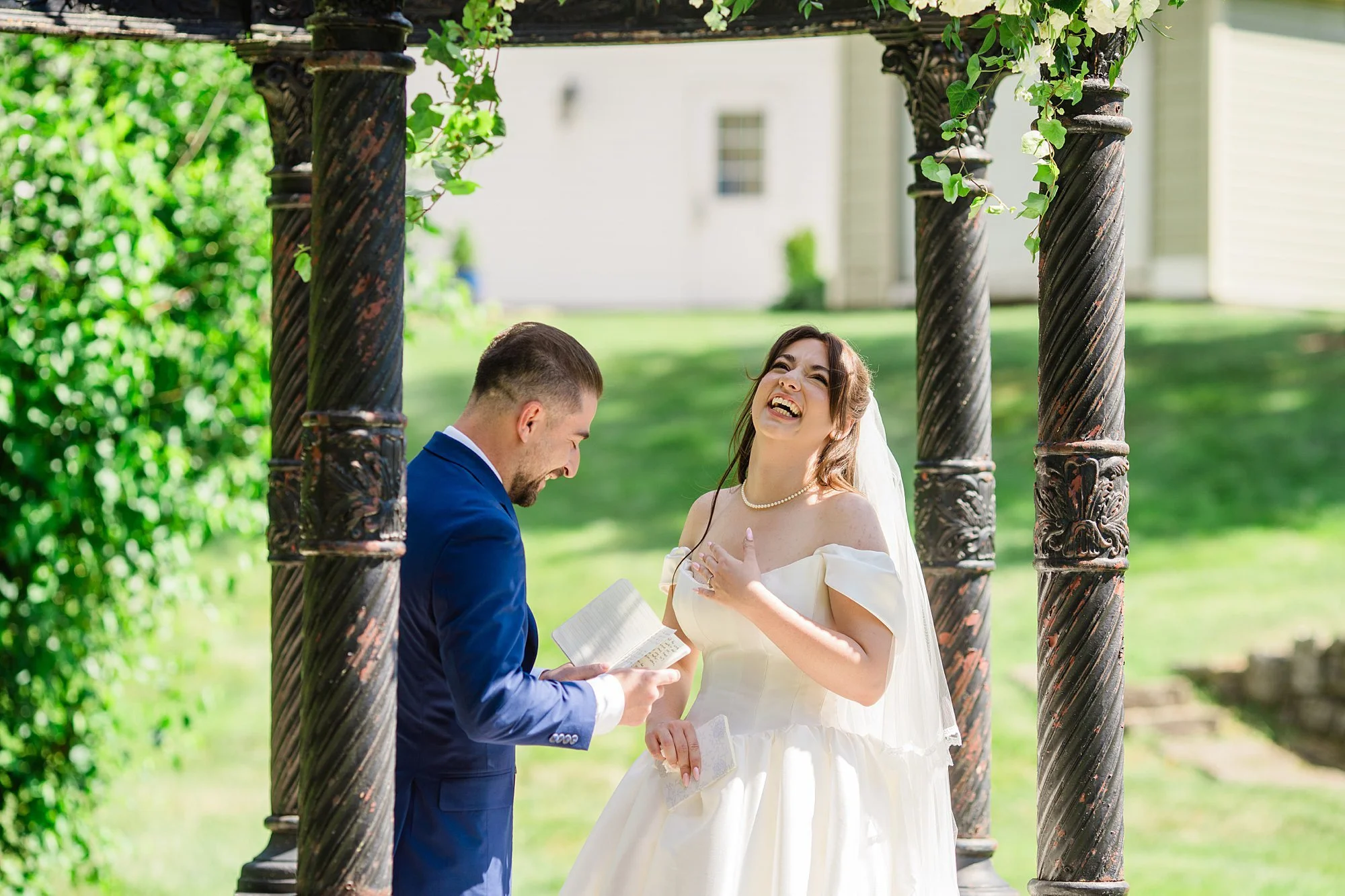 Emily Grace Photo, Lancaster PA Wedding Photographer, Cameron Estate Inn Summer Wedding, Cameron Estate Inn Wedding Photos, Mount Joy PA Wedding Photographer