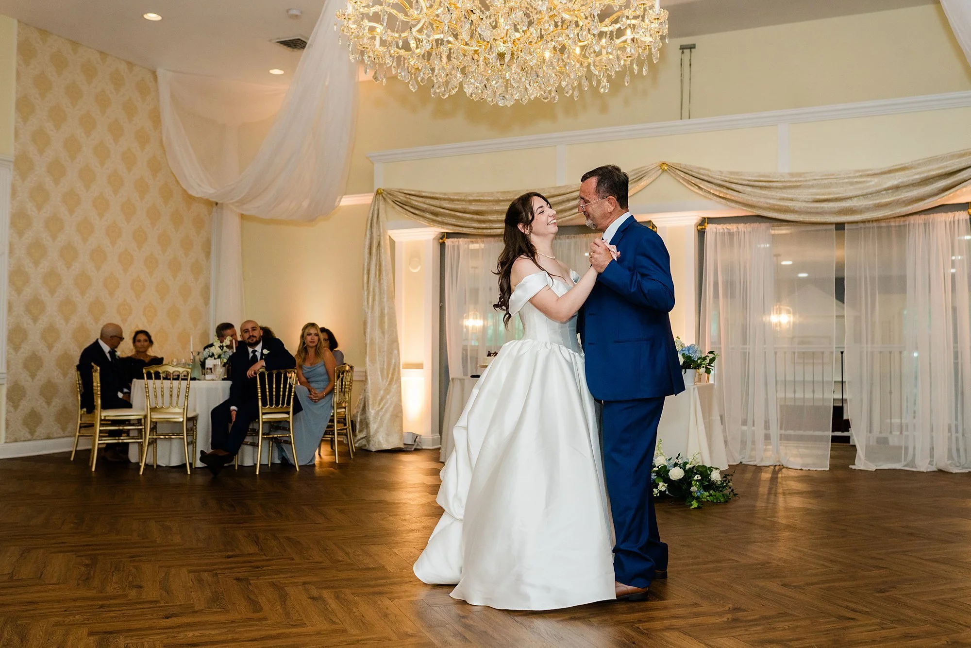 Emily Grace Photo, Lancaster PA Wedding Photographer, Cameron Estate Inn Summer Wedding, Cameron Estate Inn Wedding Photos, Mount Joy PA Wedding Photographer