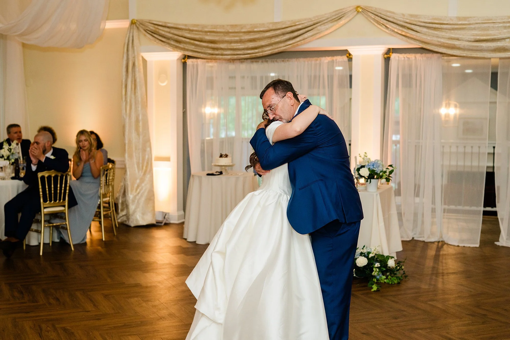 Emily Grace Photo, Lancaster PA Wedding Photographer, Cameron Estate Inn Summer Wedding, Cameron Estate Inn Wedding Photos, Mount Joy PA Wedding Photographer