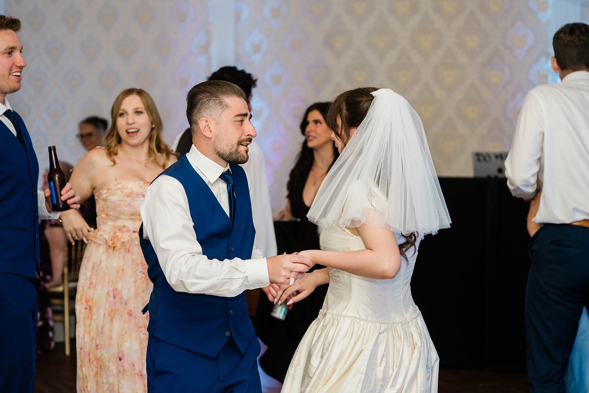 Emily Grace Photo, Lancaster PA Wedding Photographer, Cameron Estate Inn Summer Wedding, Cameron Estate Inn Wedding Photos, Mount Joy PA Wedding Photographer
