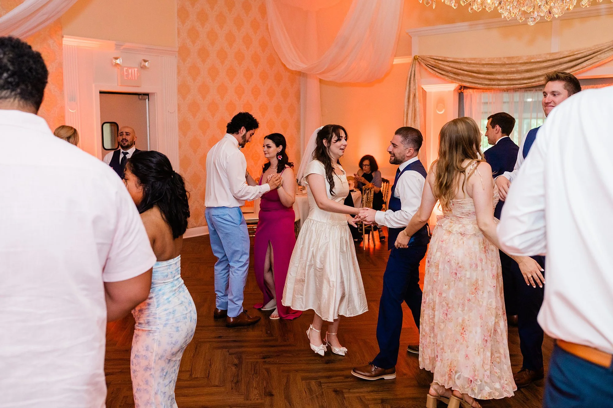 Emily Grace Photo, Lancaster PA Wedding Photographer, Cameron Estate Inn Summer Wedding, Cameron Estate Inn Wedding Photos, Mount Joy PA Wedding Photographer
