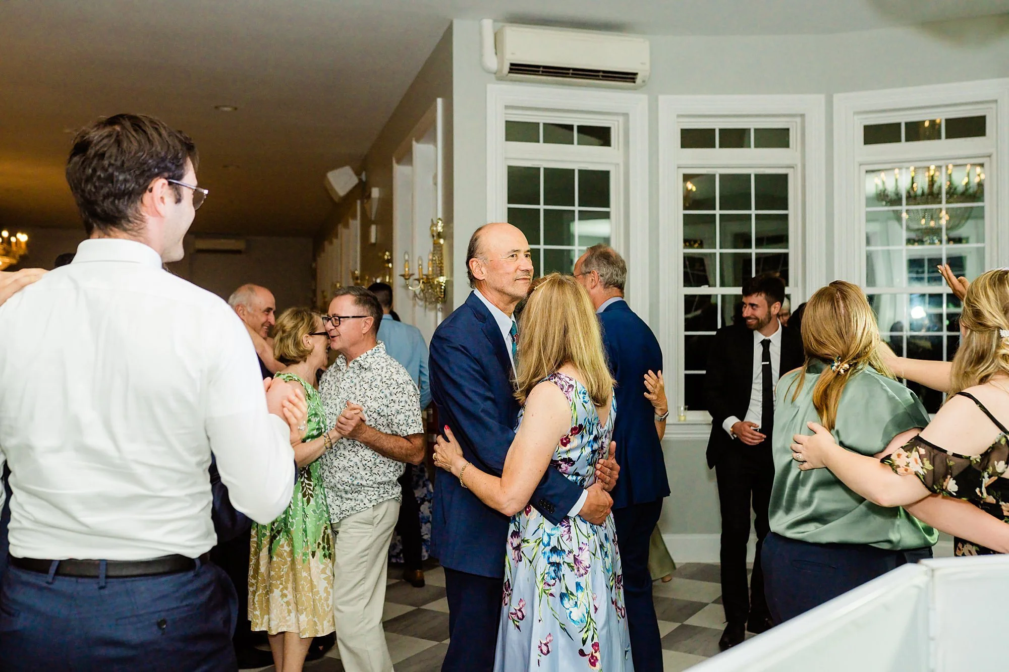 Emily Grace Photo, Mount Joy Pa Wedding Photographer, Cameron Estate Inn Summer Wedding, Lancaster PA Wedding Photographer, Cameron Estate Inn Wedding Photos