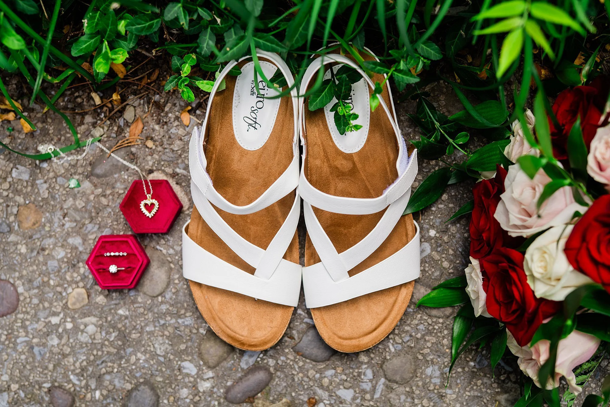 Emily Grace Photo, The Manor at Mountain View Summer Wedding, Harrisburg PA Wedding Photographer, The Manor at Mountain View Wedding Photos