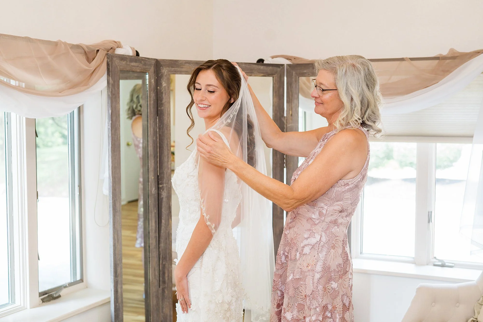 Emily Grace Photo, The Manor at Mountain View Summer Wedding, Harrisburg PA Wedding Photographer, The Manor at Mountain View Wedding Photos