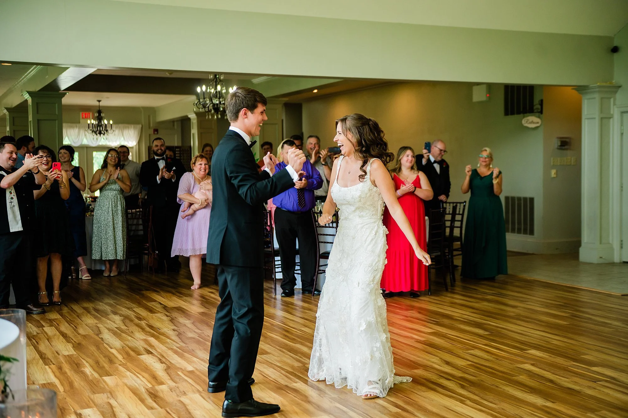 Emily Grace Photo, The Manor at Mountain View Summer Wedding, Harrisburg PA Wedding Photographer, The Manor at Mountain View Wedding Photos