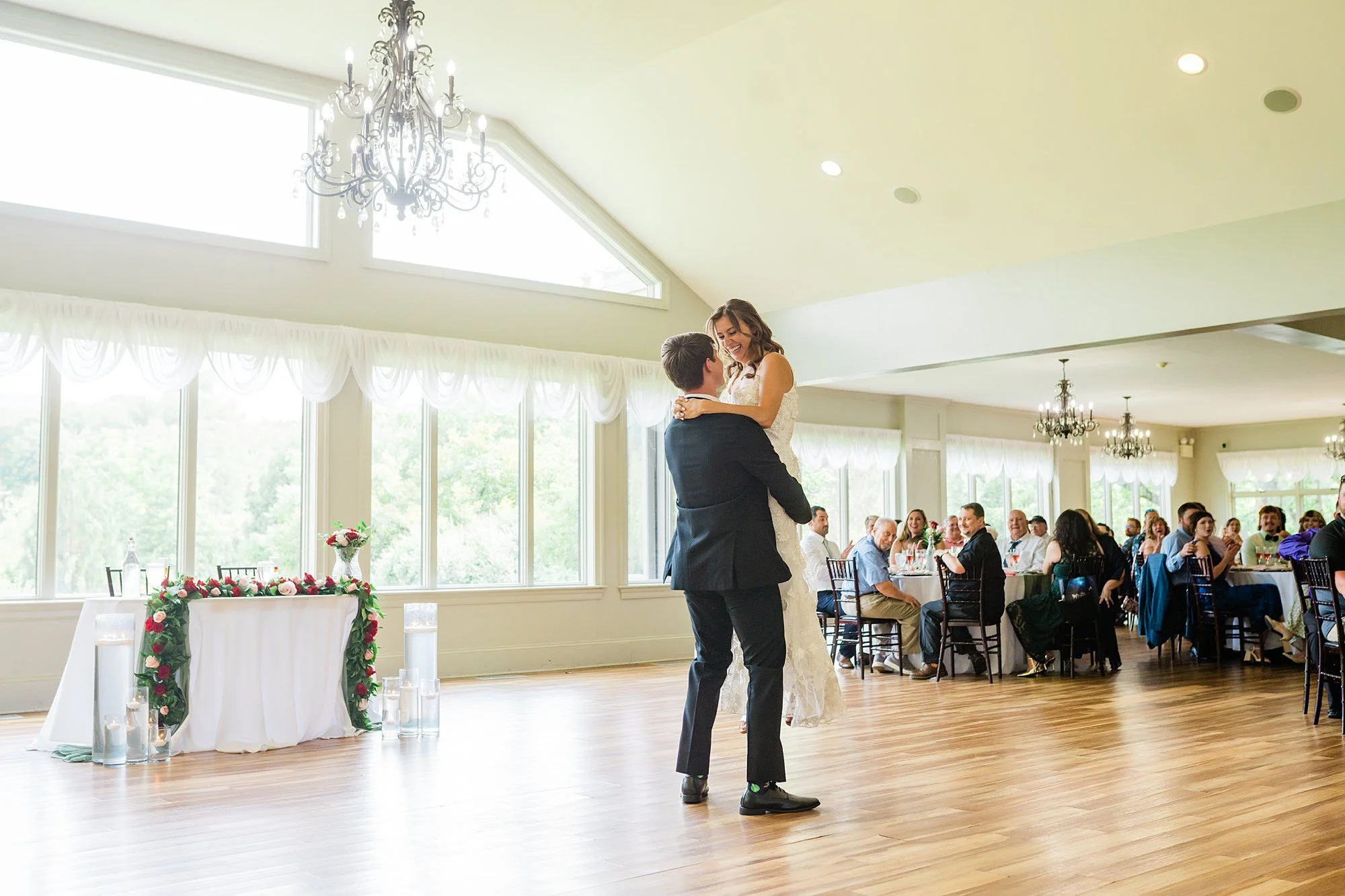 Emily Grace Photo, The Manor at Mountain View Summer Wedding, Harrisburg PA Wedding Photographer, The Manor at Mountain View Wedding Photos
