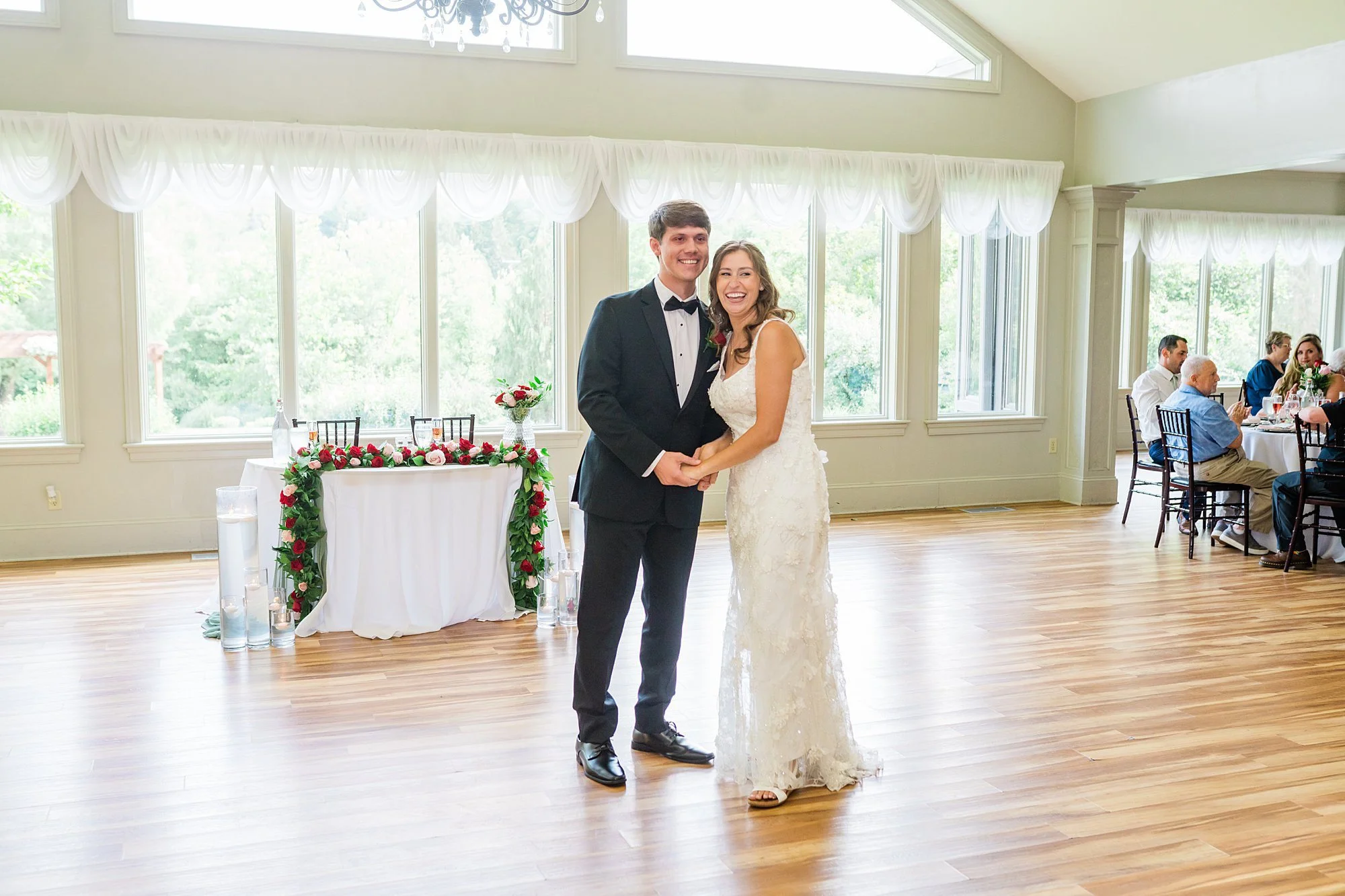 Emily Grace Photo, The Manor at Mountain View Summer Wedding, Harrisburg PA Wedding Photographer, The Manor at Mountain View Wedding Photos
