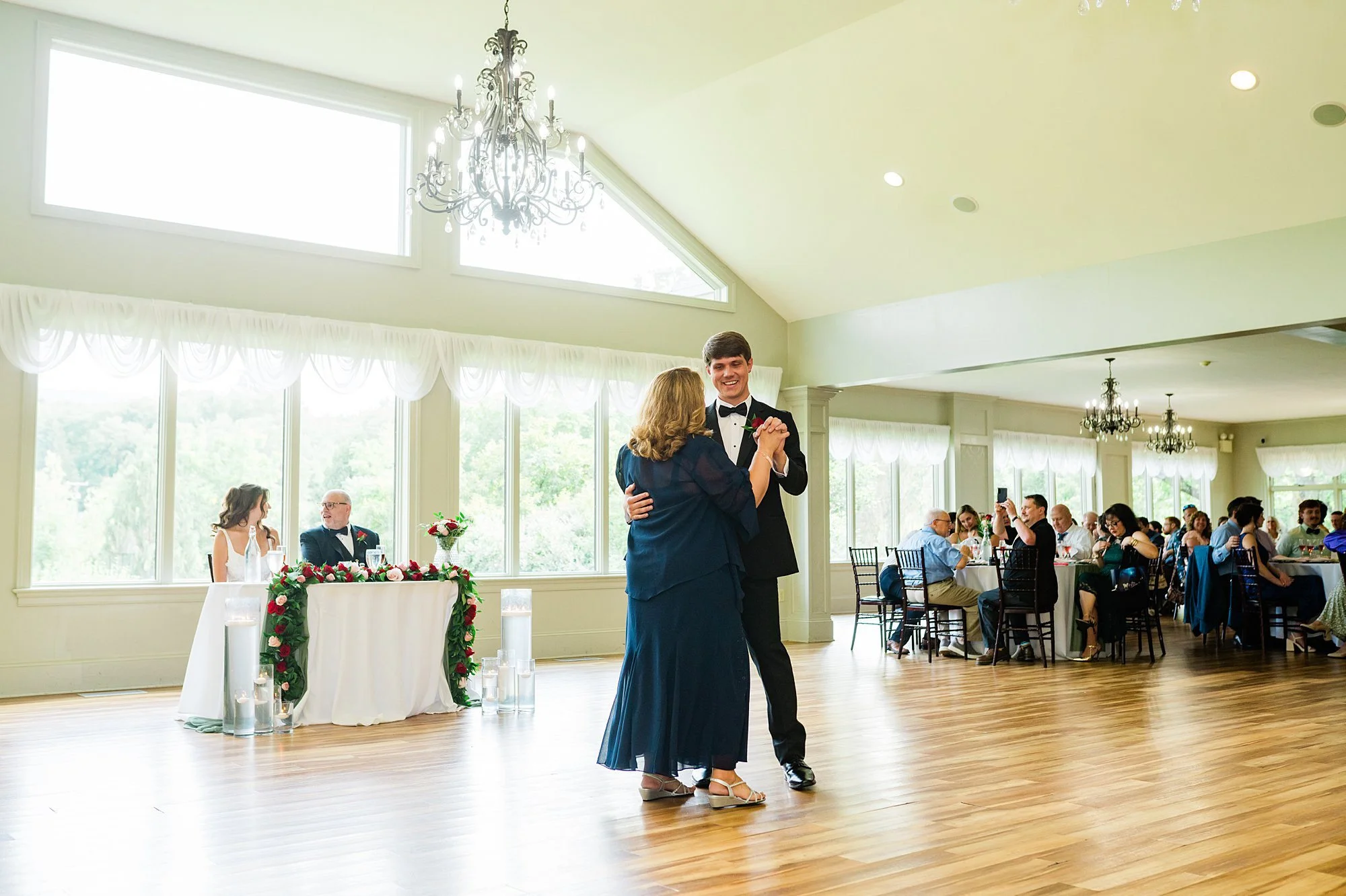 Emily Grace Photo, The Manor at Mountain View Summer Wedding, Harrisburg PA Wedding Photographer, The Manor at Mountain View Wedding Photos