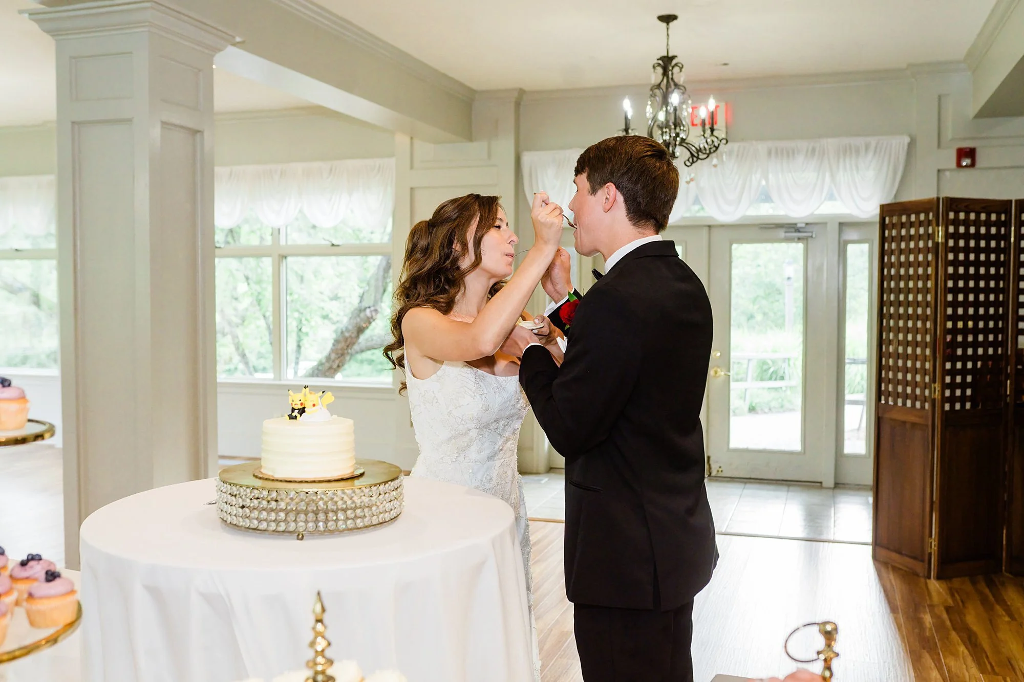 Emily Grace Photo, The Manor at Mountain View Summer Wedding, Harrisburg PA Wedding Photographer, The Manor at Mountain View Wedding Photos